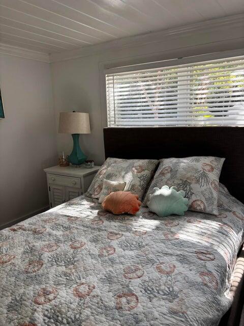 124 S Bay Harbor Drive Property Photo 12