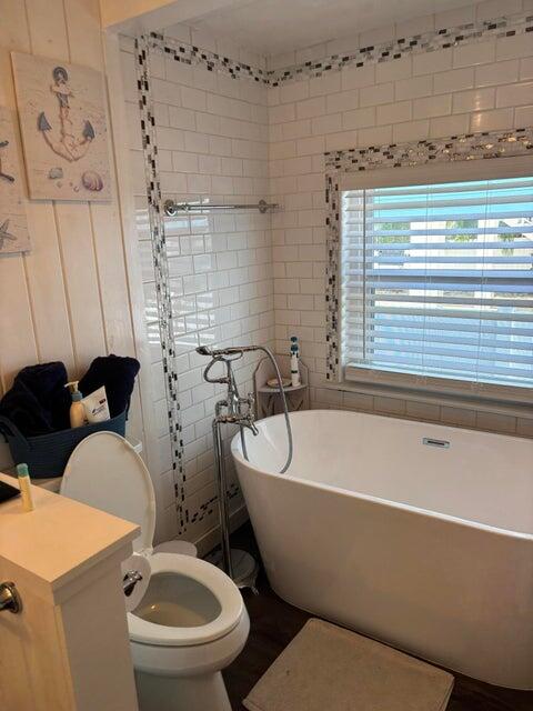 124 S Bay Harbor Drive Property Photo 17