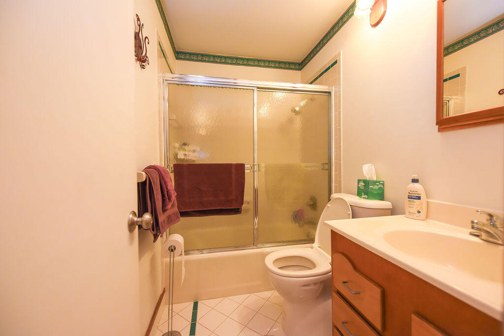 313 2nd Terrace Property Photo 28