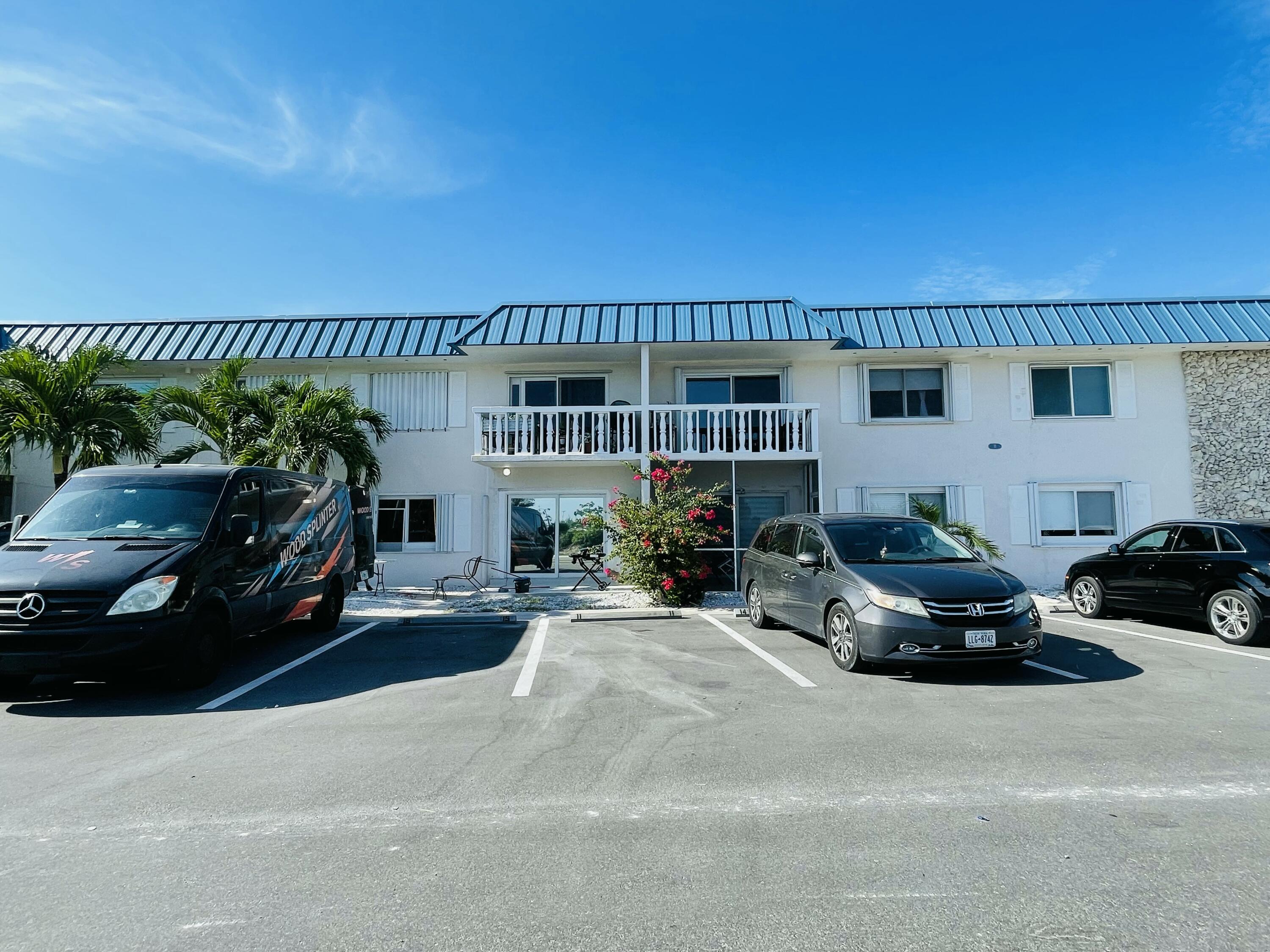 11 Sombrero Boulevard 12e Property Photo 2
