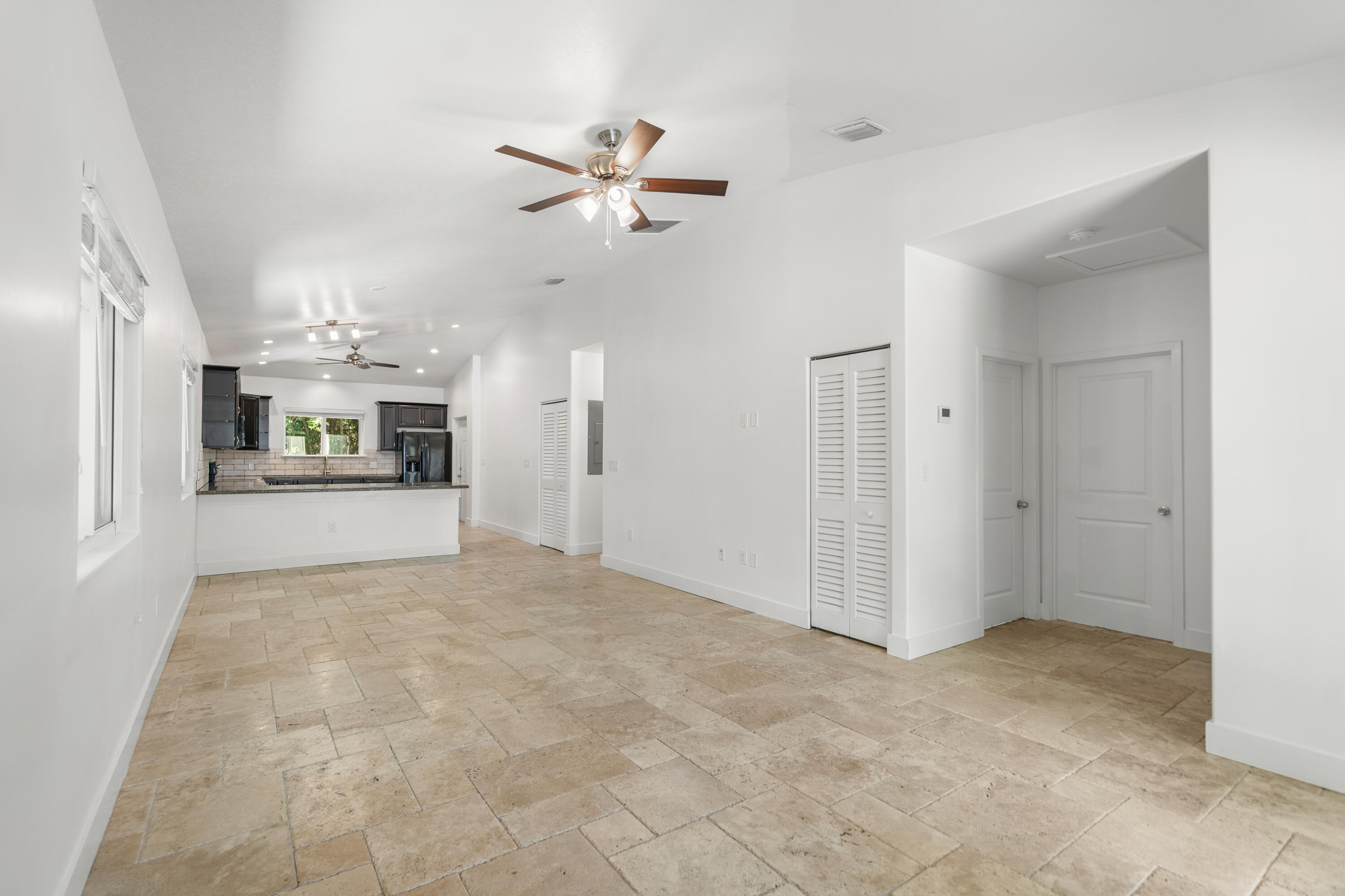 639 Cabrera Street Property Photo 5