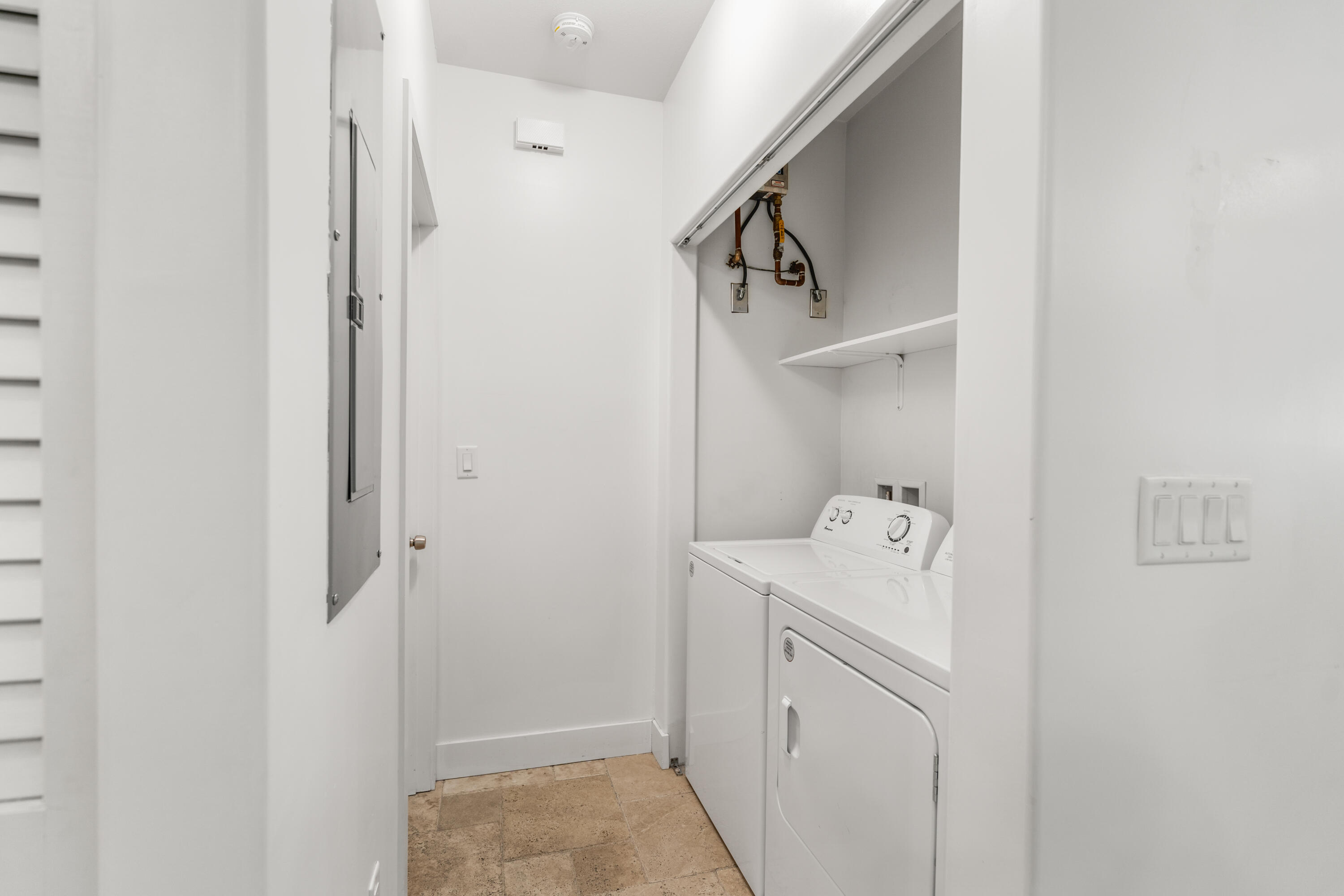 639 Cabrera Street Property Photo 22