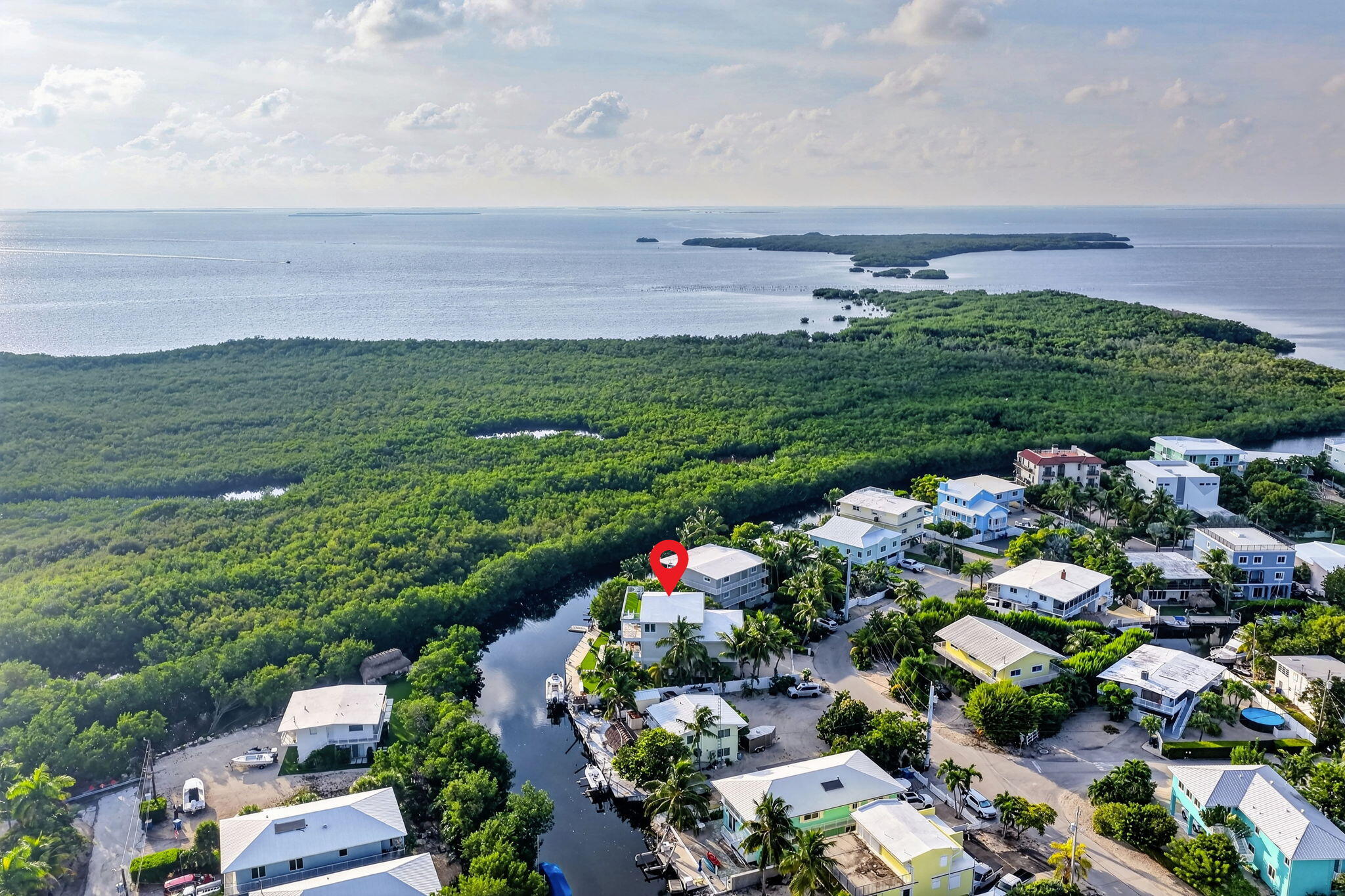 328 S Coconut Palm Boulevard Property Photo 8
