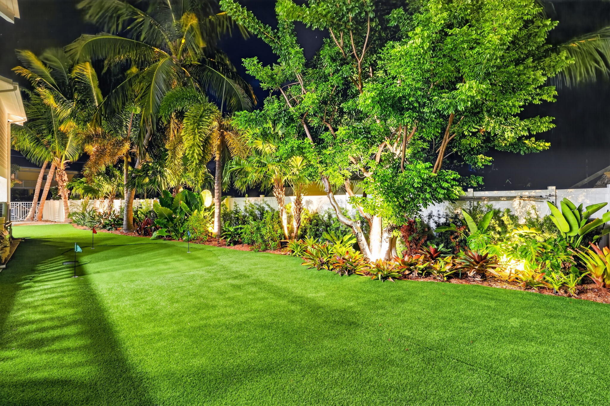 328 S Coconut Palm Boulevard Property Photo 14