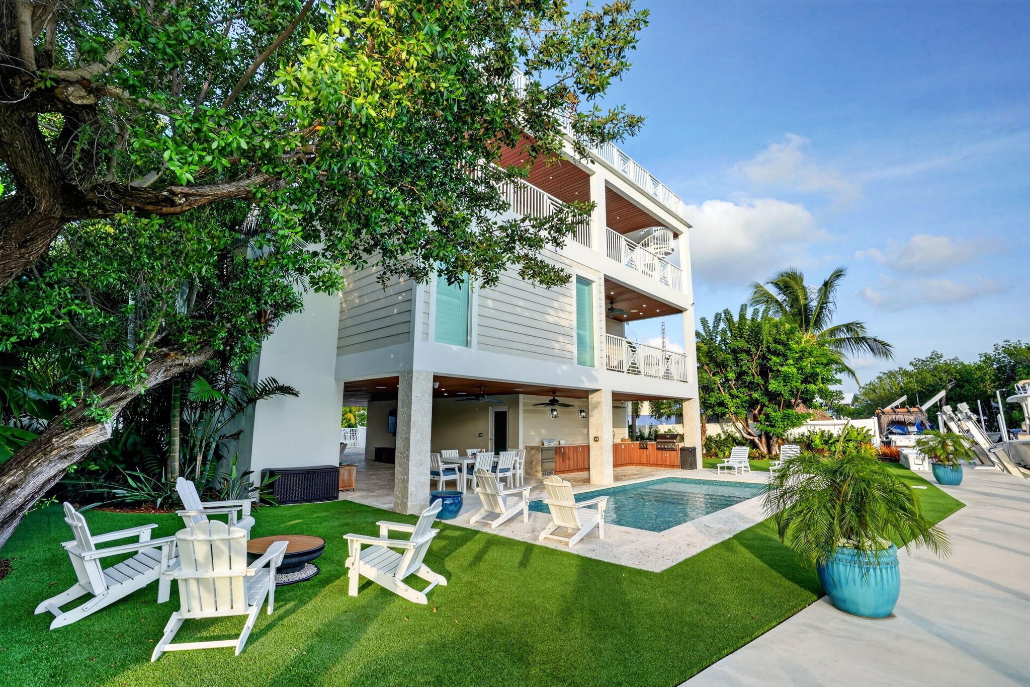 328 S Coconut Palm Boulevard Property Photo 32
