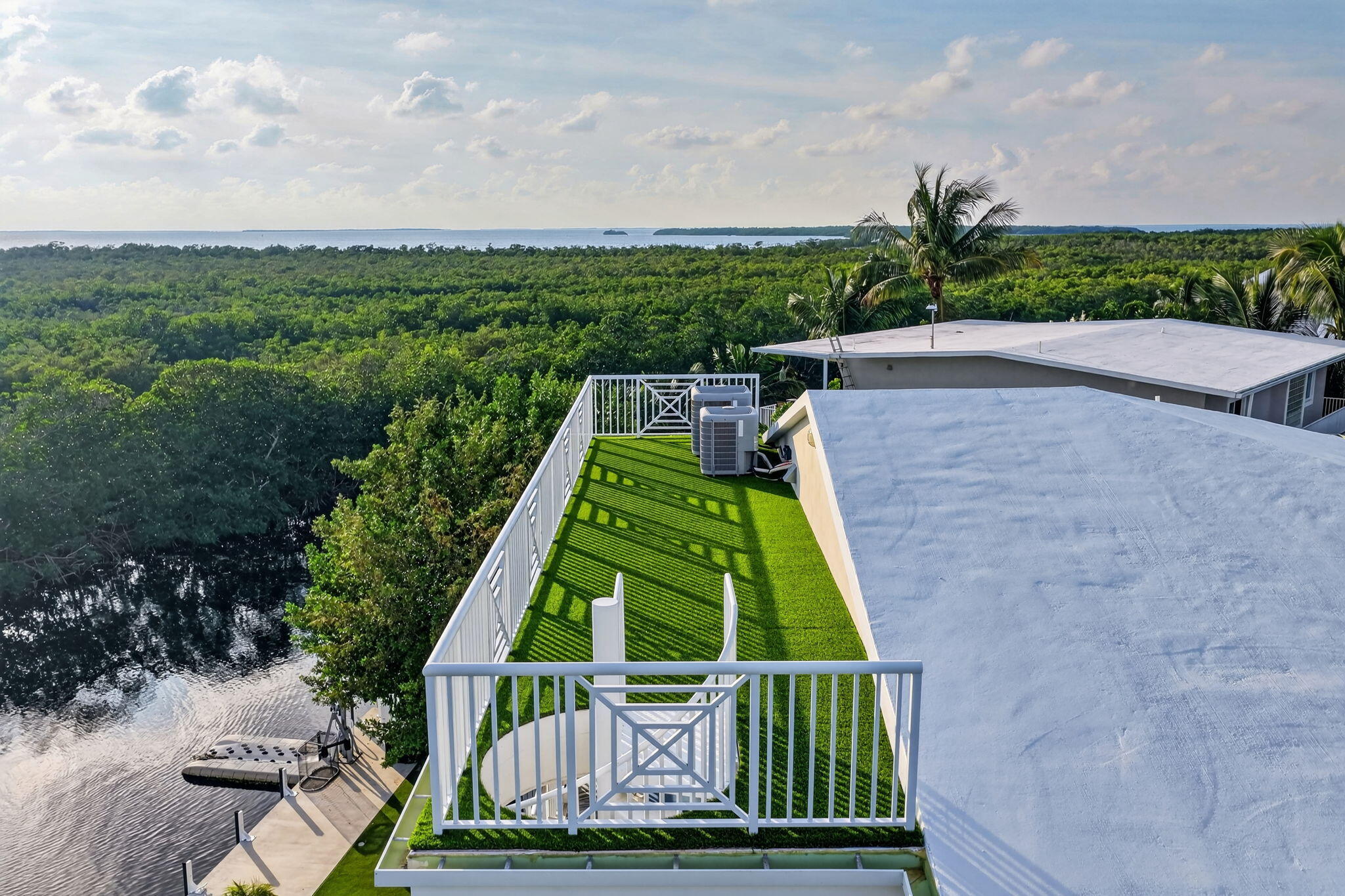 328 S Coconut Palm Boulevard Property Photo 37