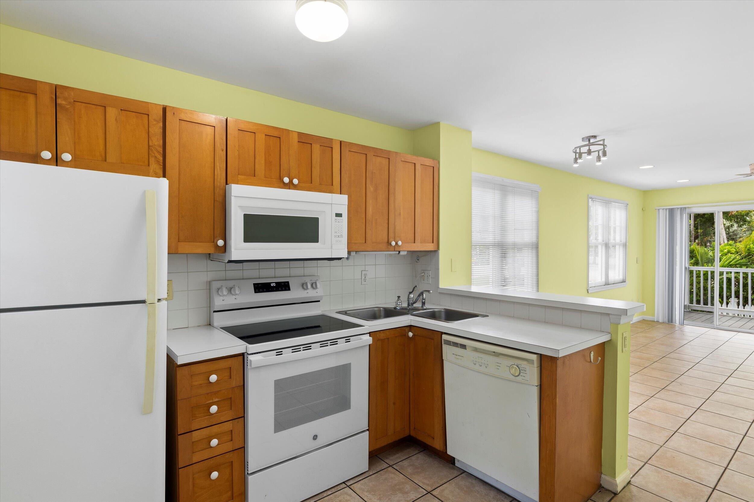 138 Golf Club Drive Property Photo 6