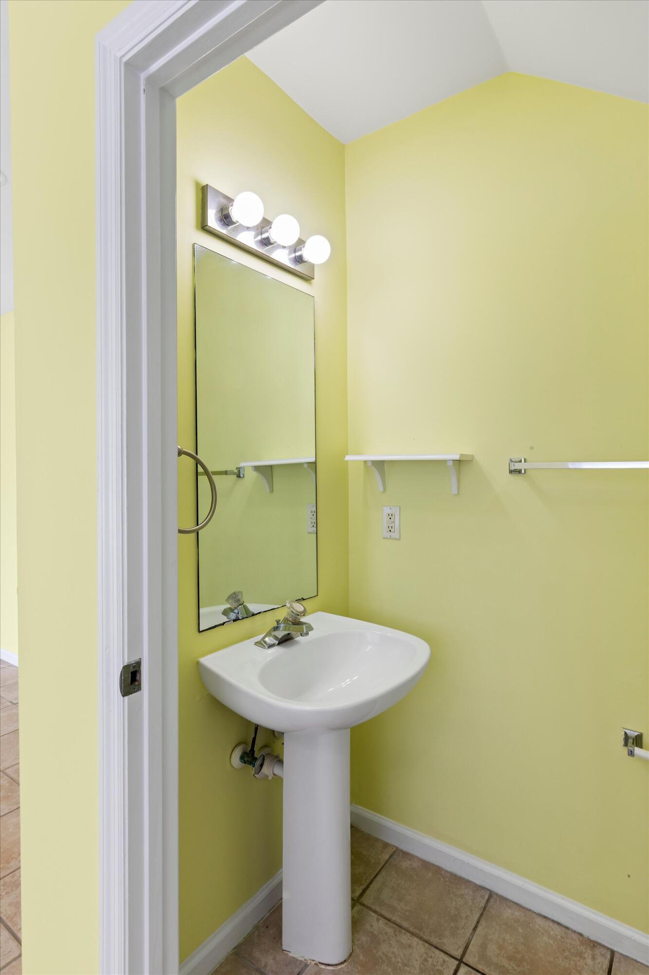 138 Golf Club Drive Property Photo 18