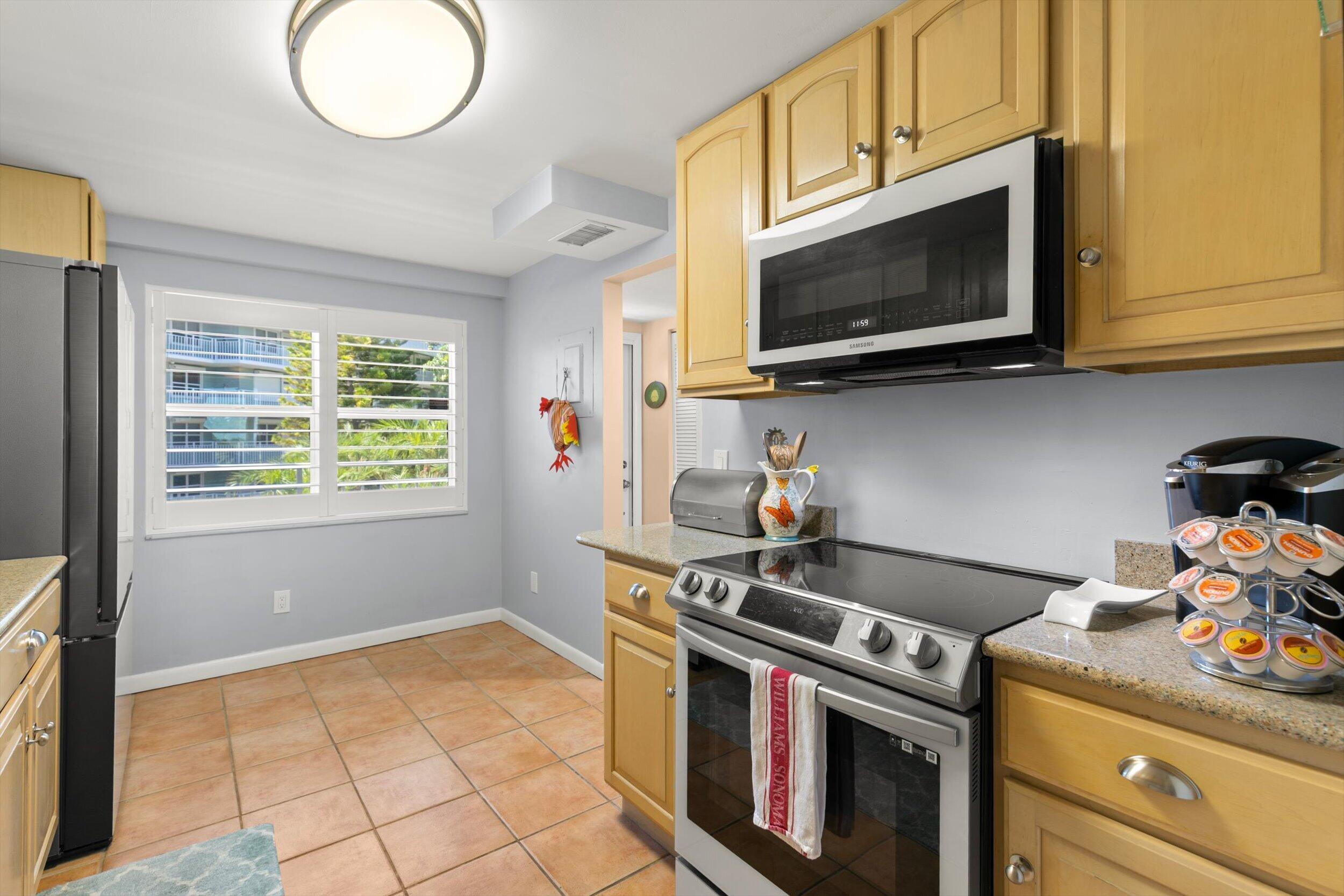 1901 S Roosevelt Boulevard 208 N Property Photo 14