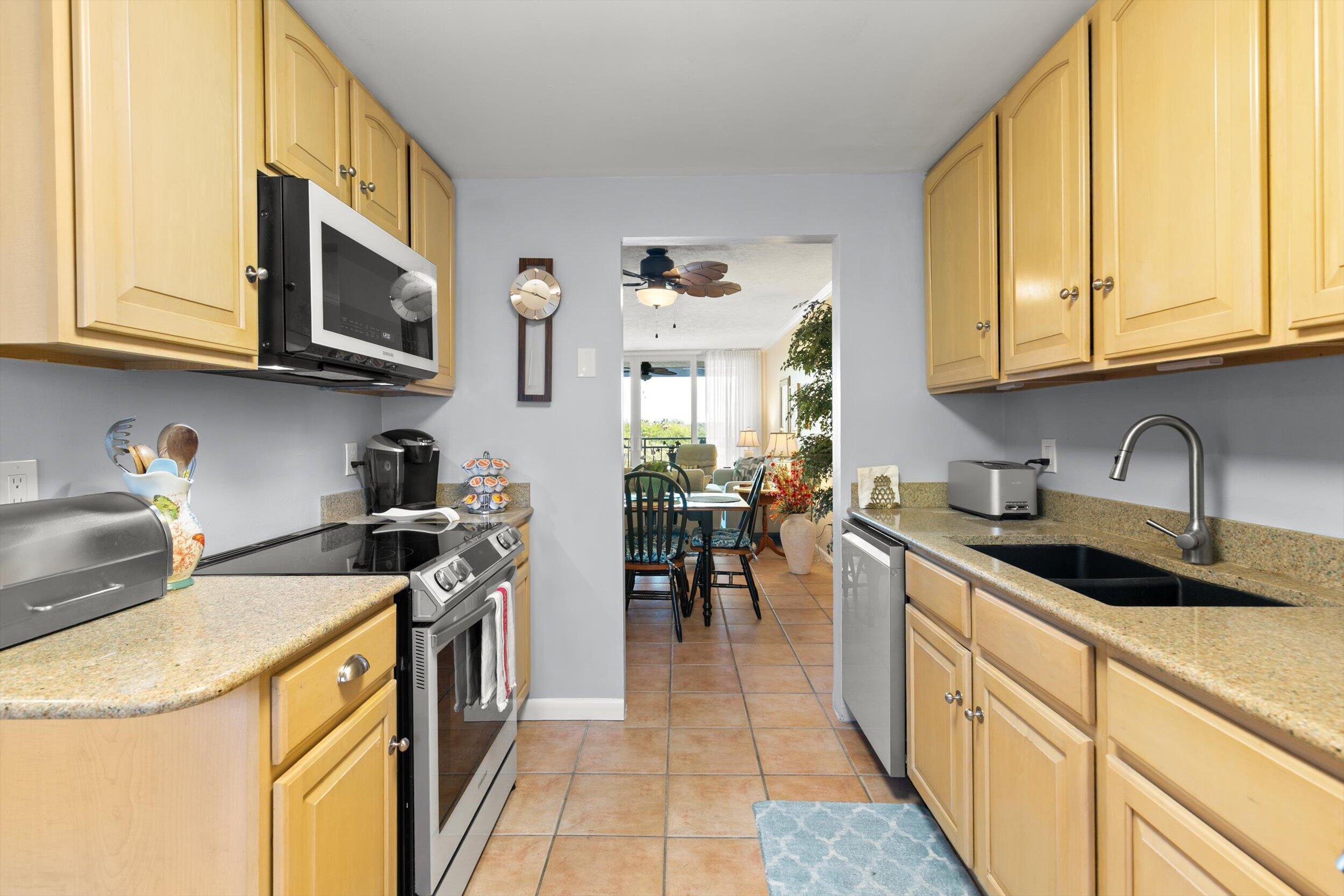 1901 S Roosevelt Boulevard 208 N Property Photo 15