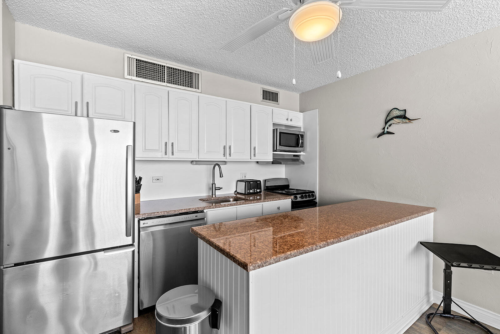 301 Sombrero Boulevard 202 Property Photo 9