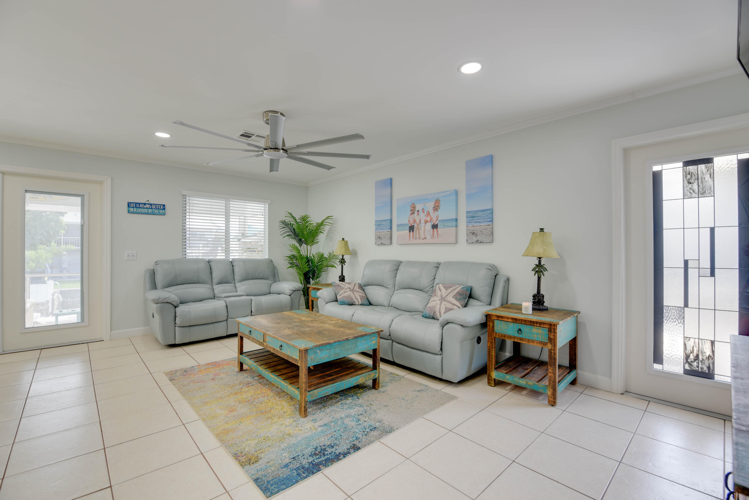 1669 Lantana Lane Property Photo 8