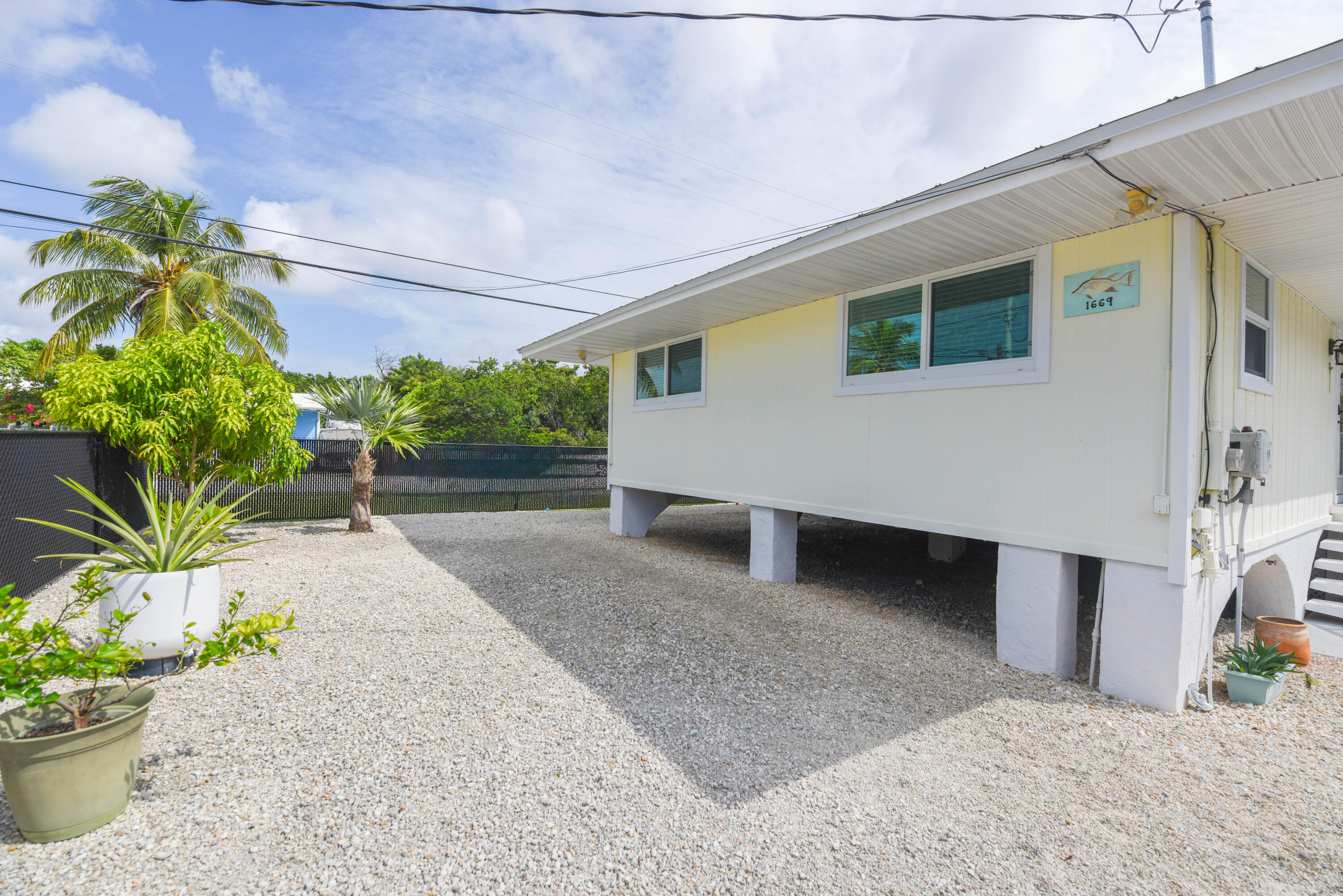 1669 Lantana Lane Property Photo 40