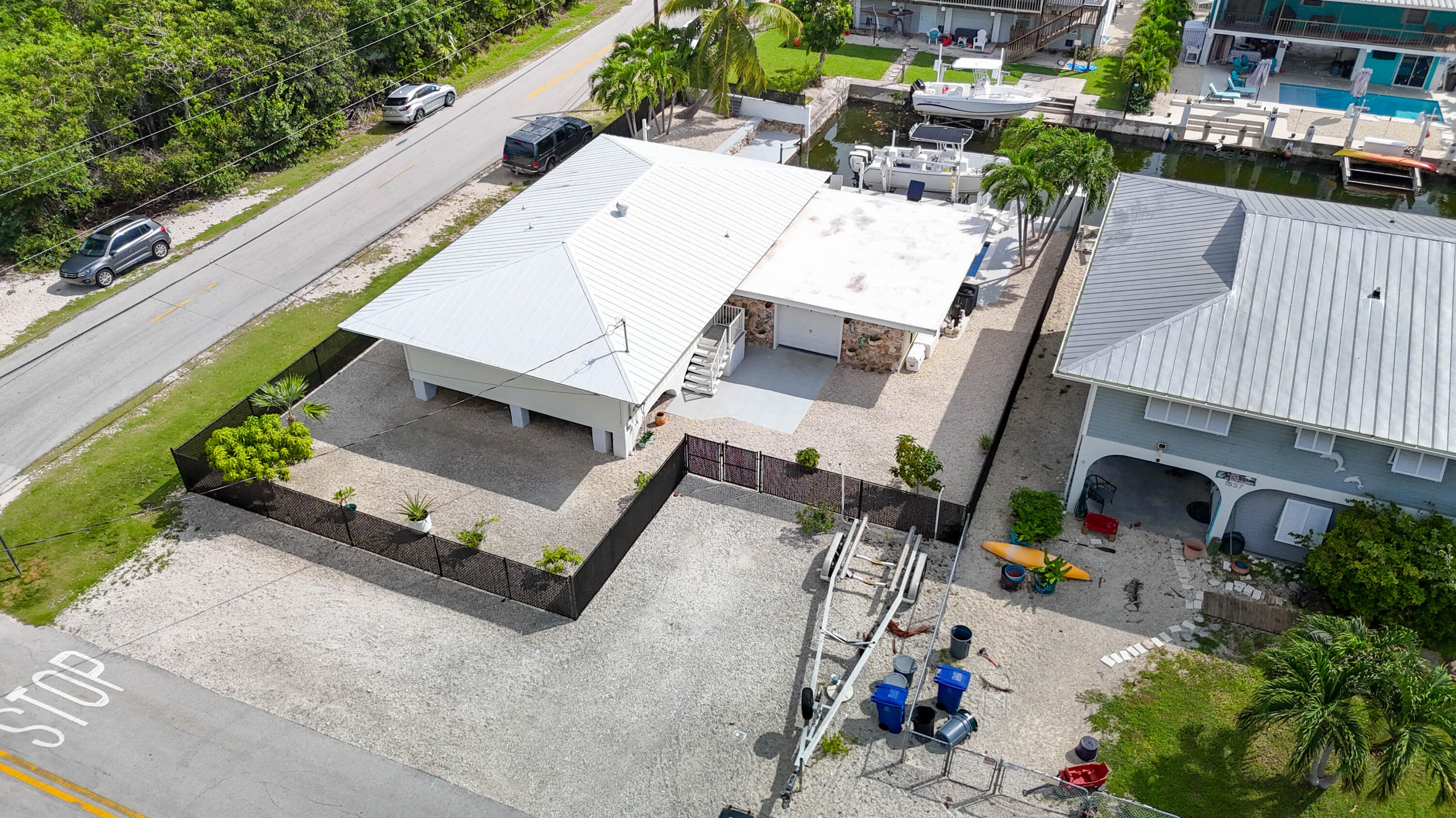 1669 Lantana Lane Property Photo 41