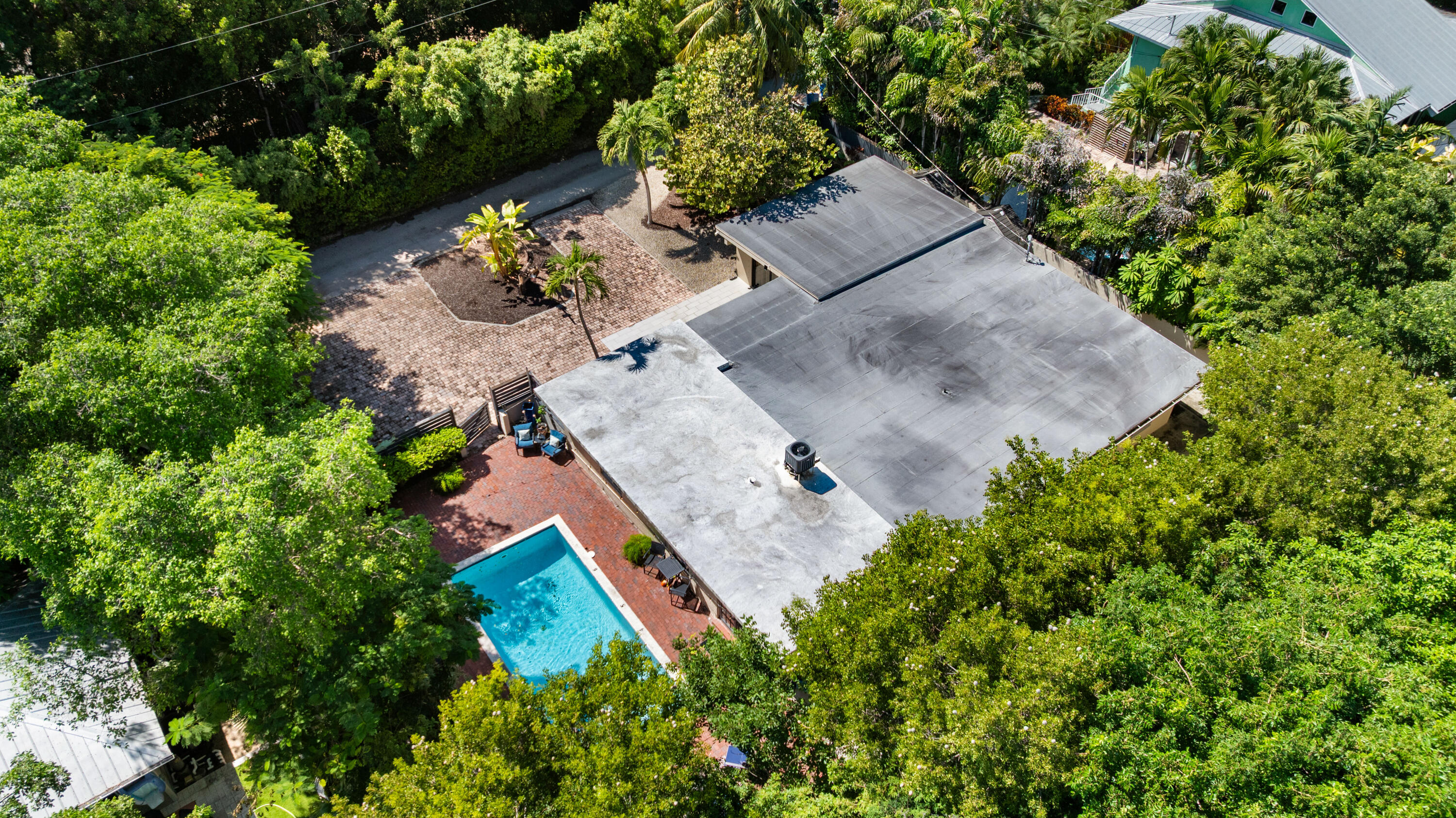 230 Key Honey Lane Property Photo 4