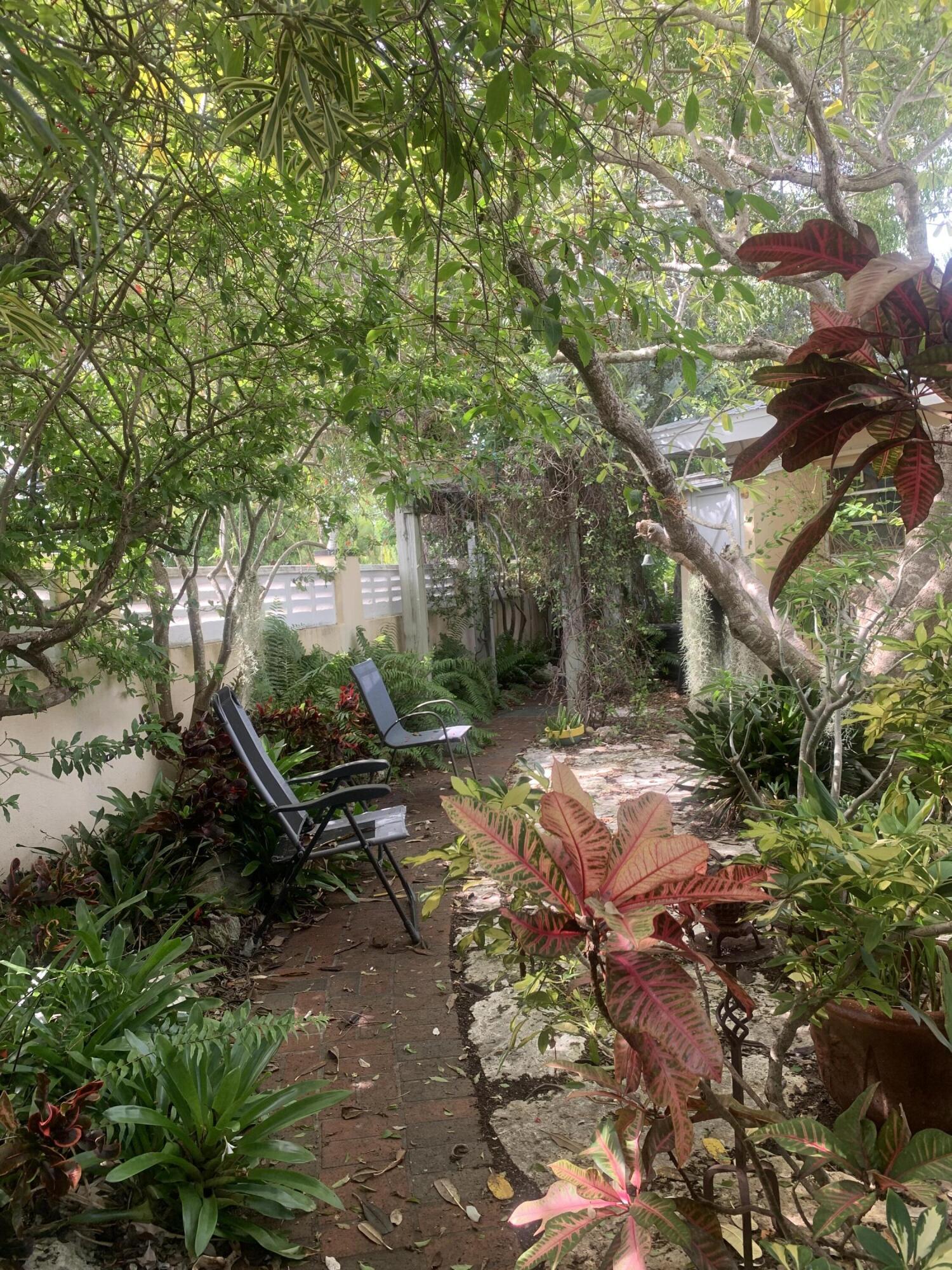 1703 South Street Property Photo 6