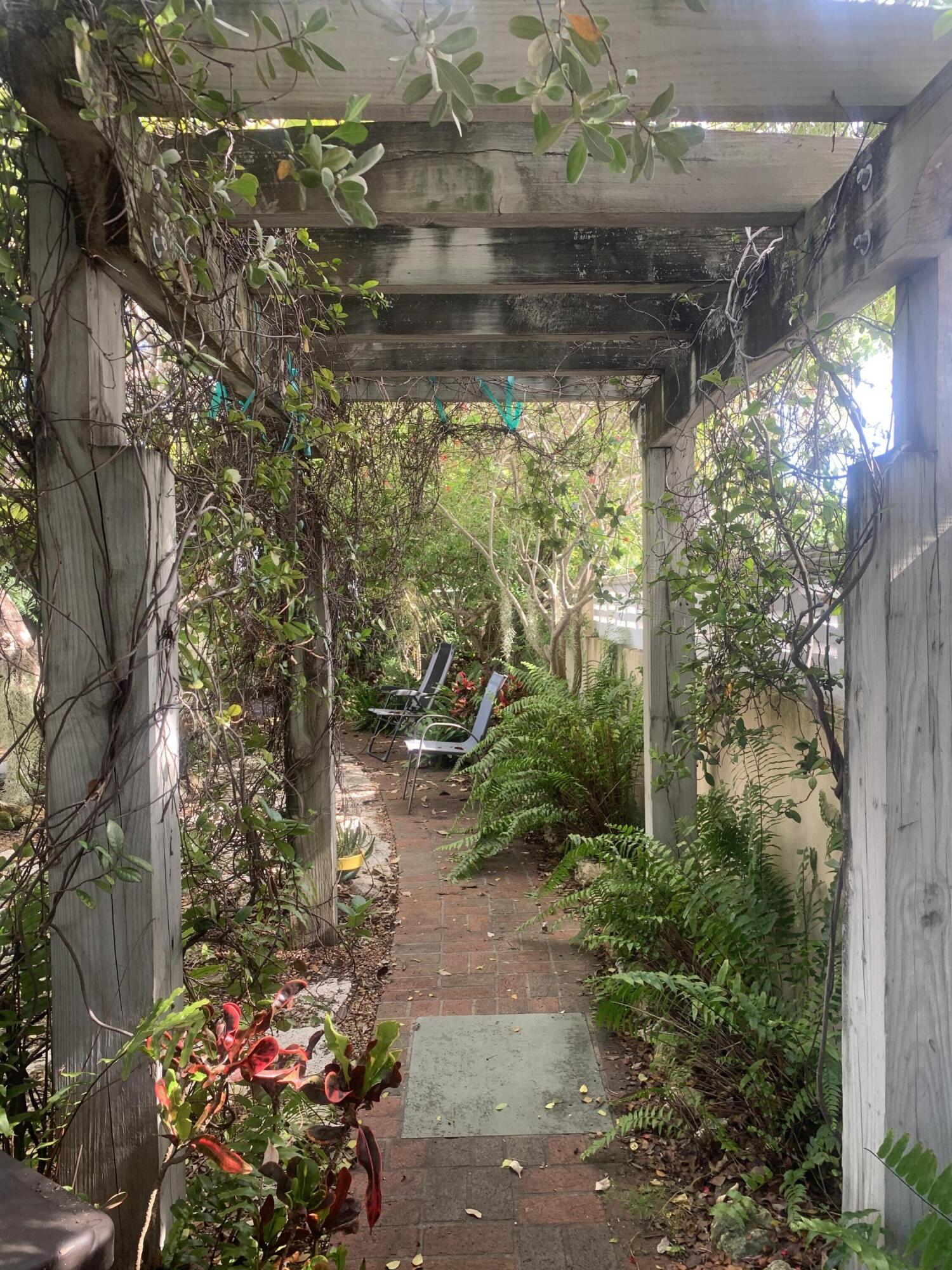 1703 South Street Property Photo 9