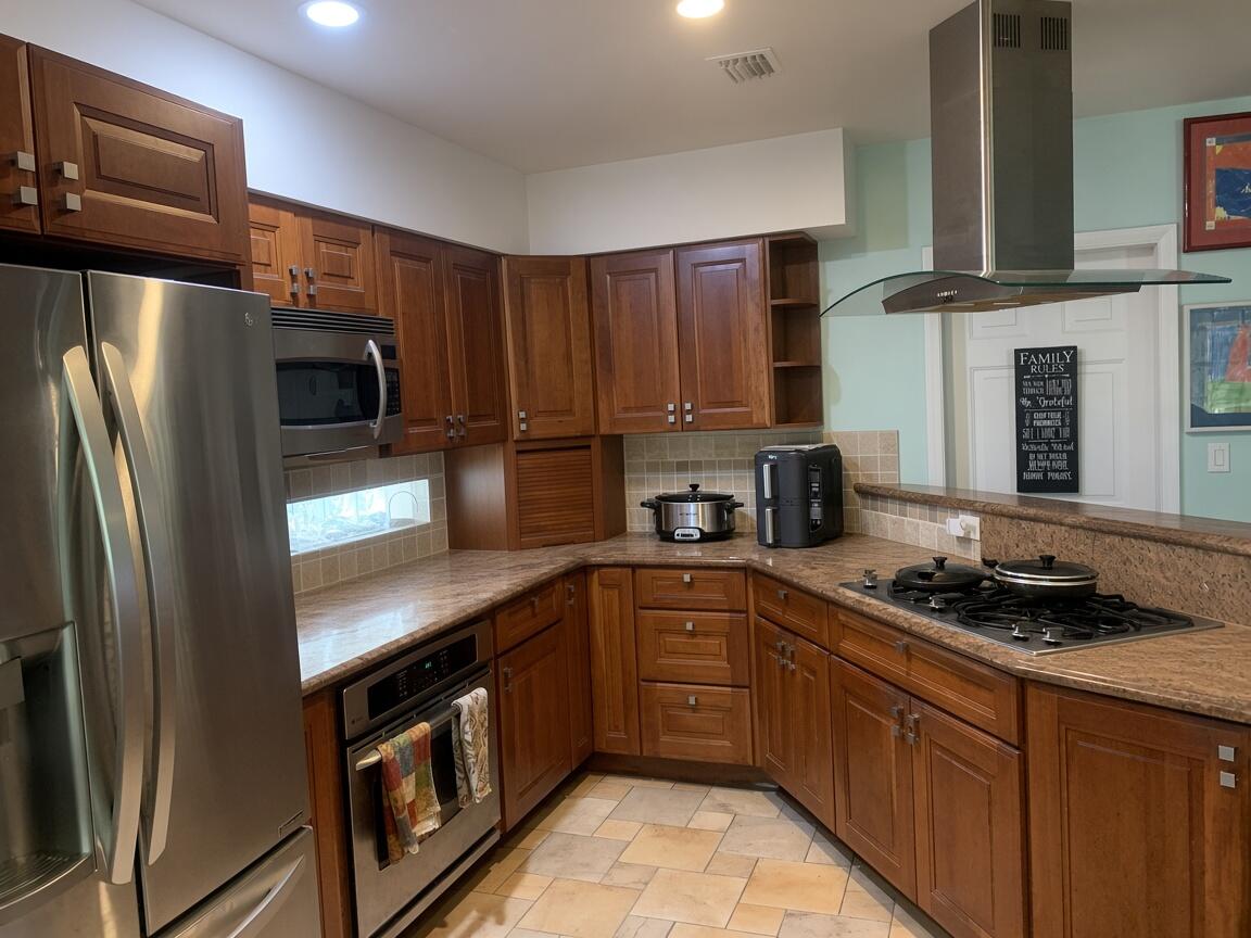 1703 South Street Property Photo 14
