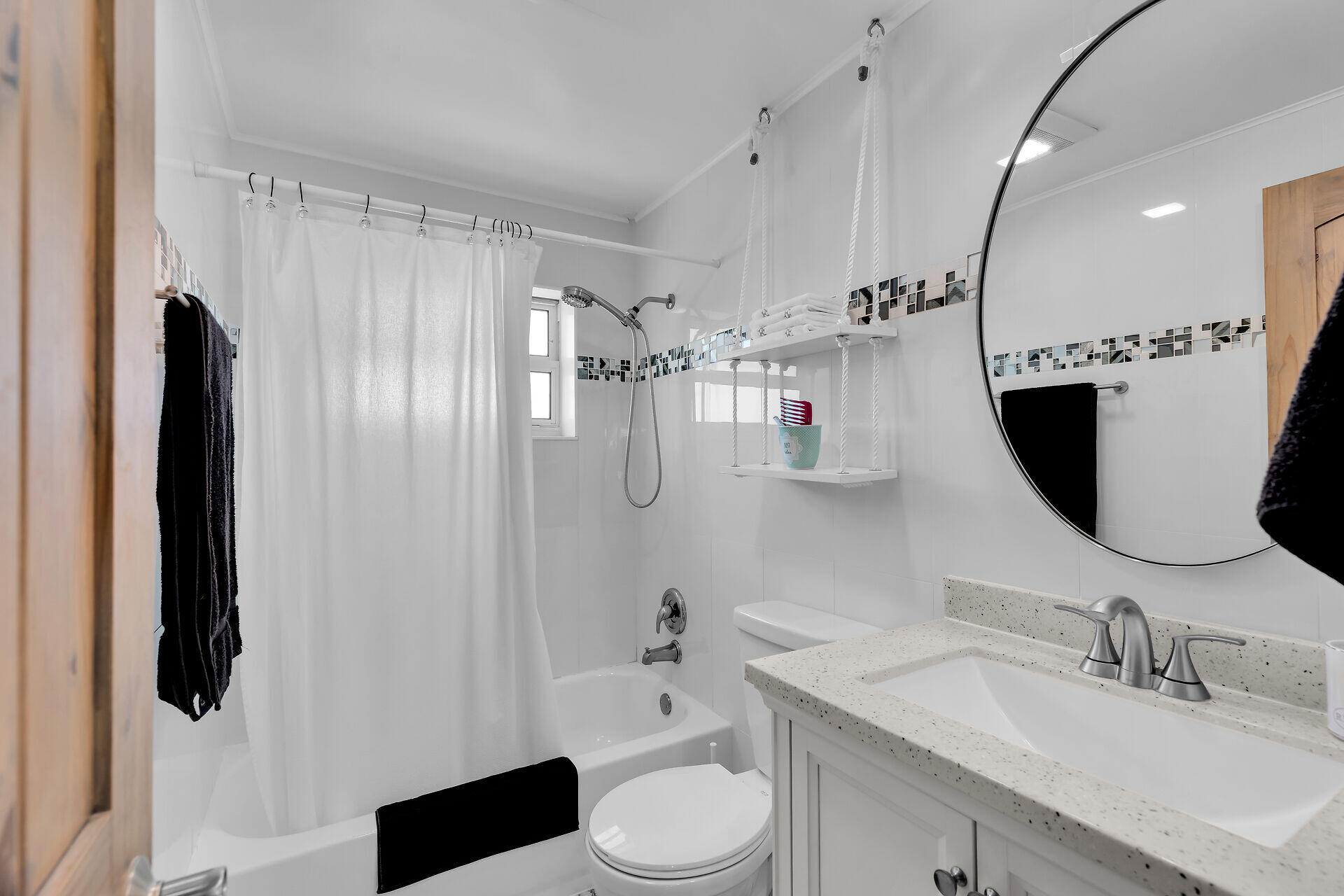 27322 Saint Martin Lane Property Photo 17