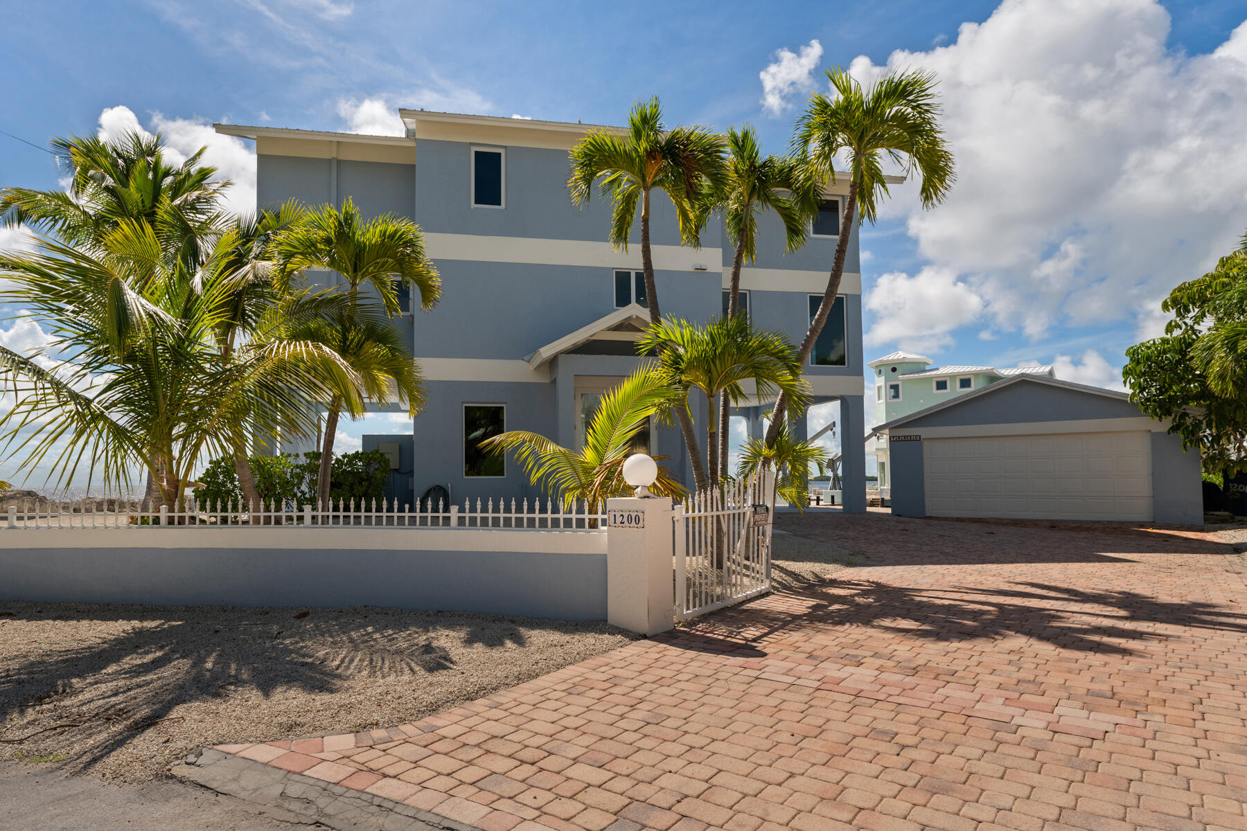 1200 Mockingbird Road Property Photo 3