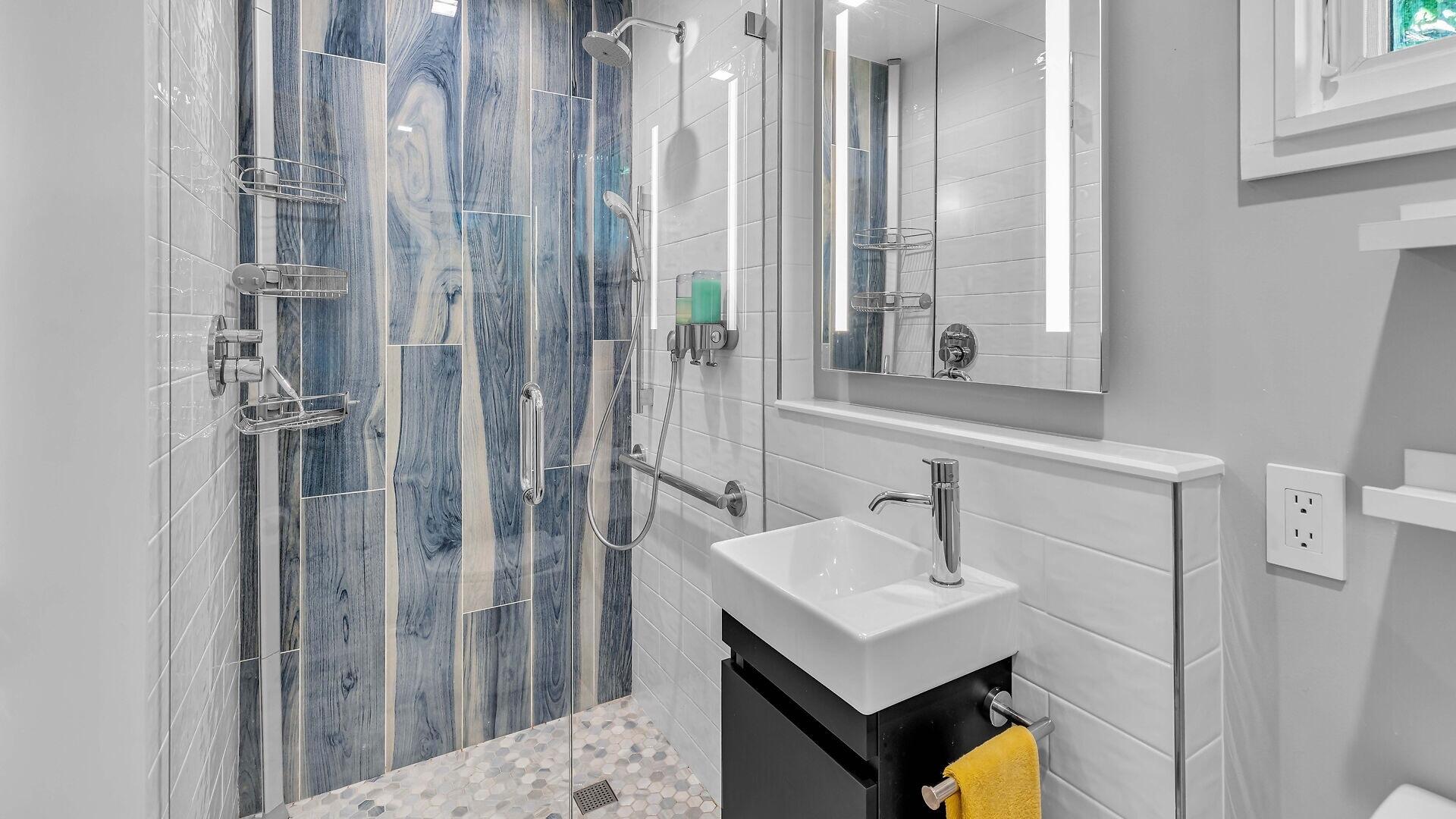 811 Olivia Street Property Photo 11