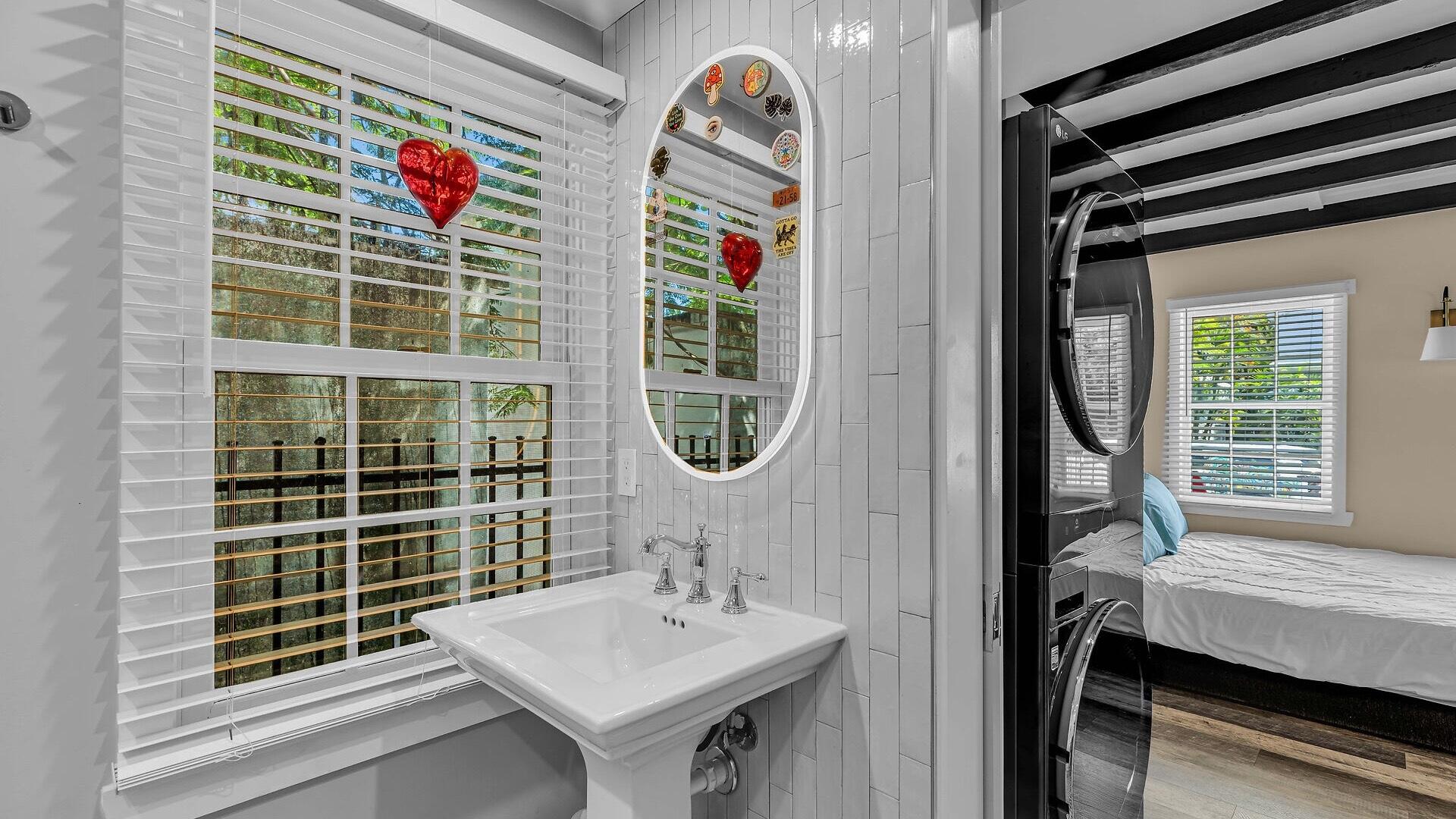 811 Olivia Street Property Photo 44