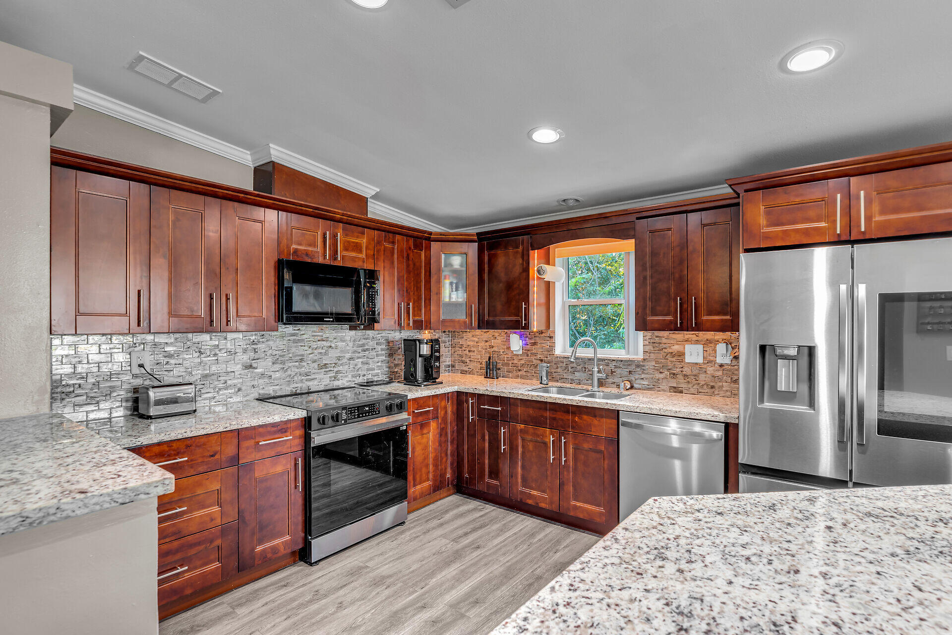 308 Vaca Road Property Photo 12