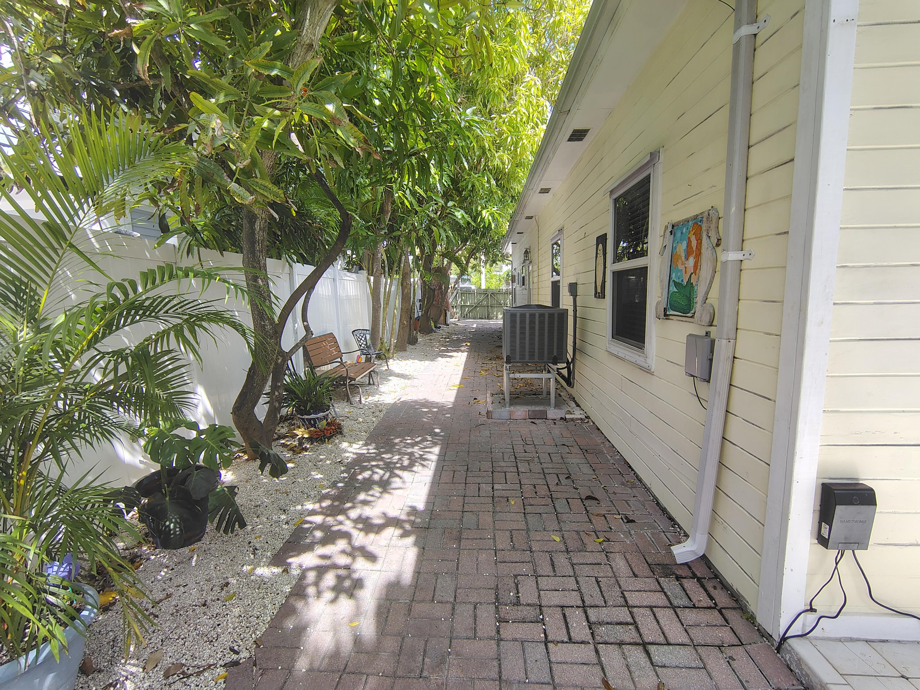 5435 5th Avenue Property Photo 20
