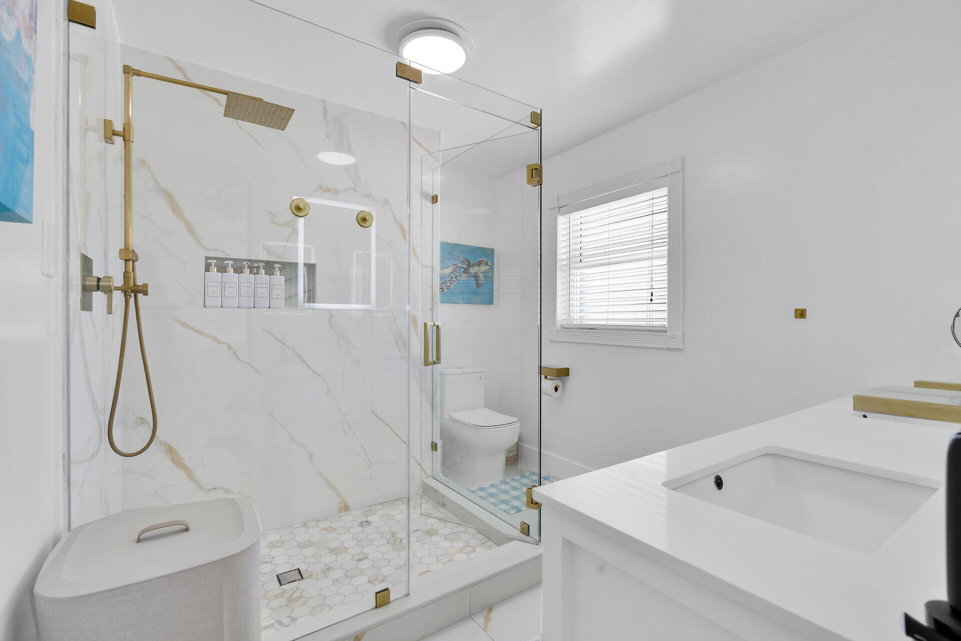 2110 Dolphin Drive Property Photo 21