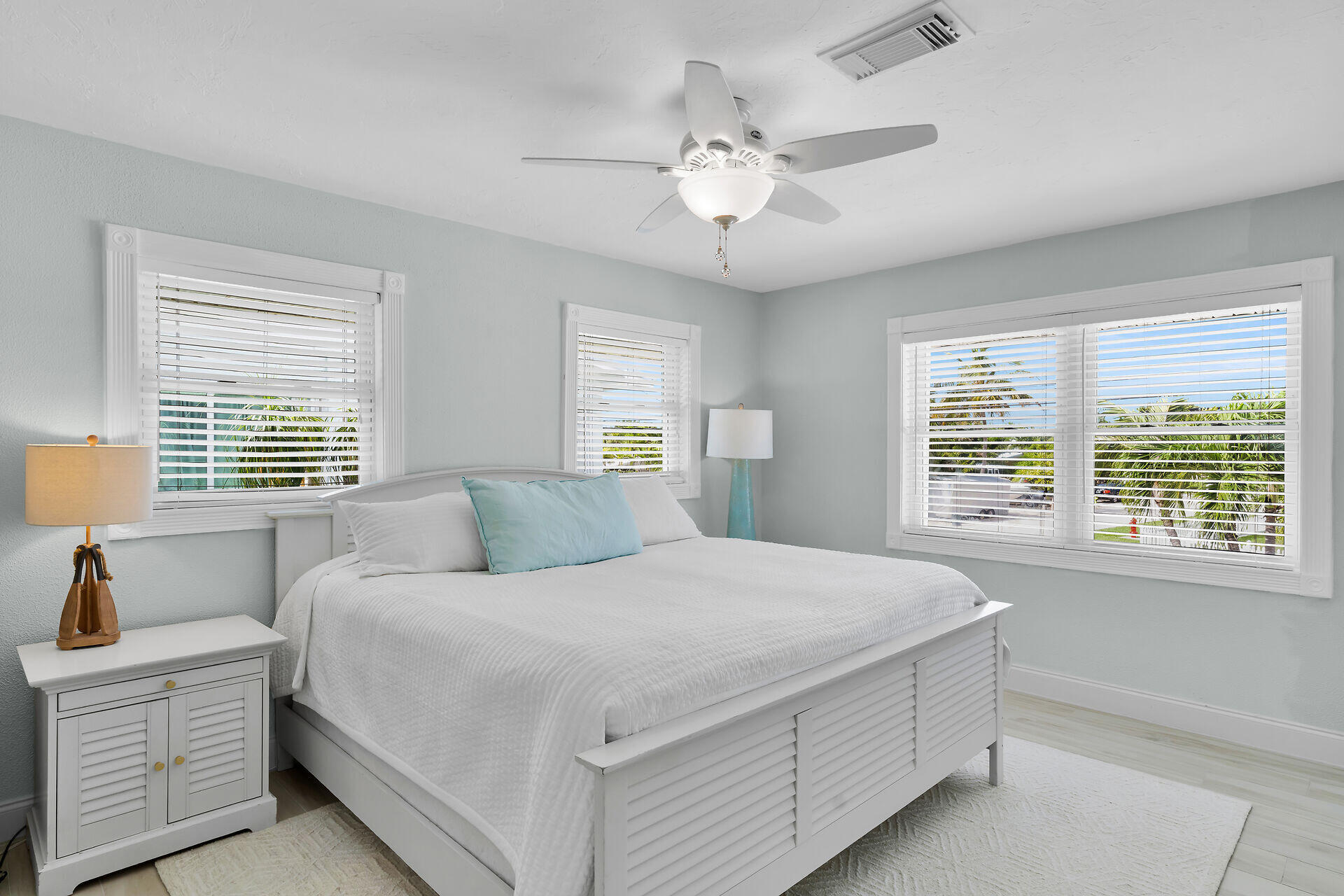 2110 Dolphin Drive Property Photo 24