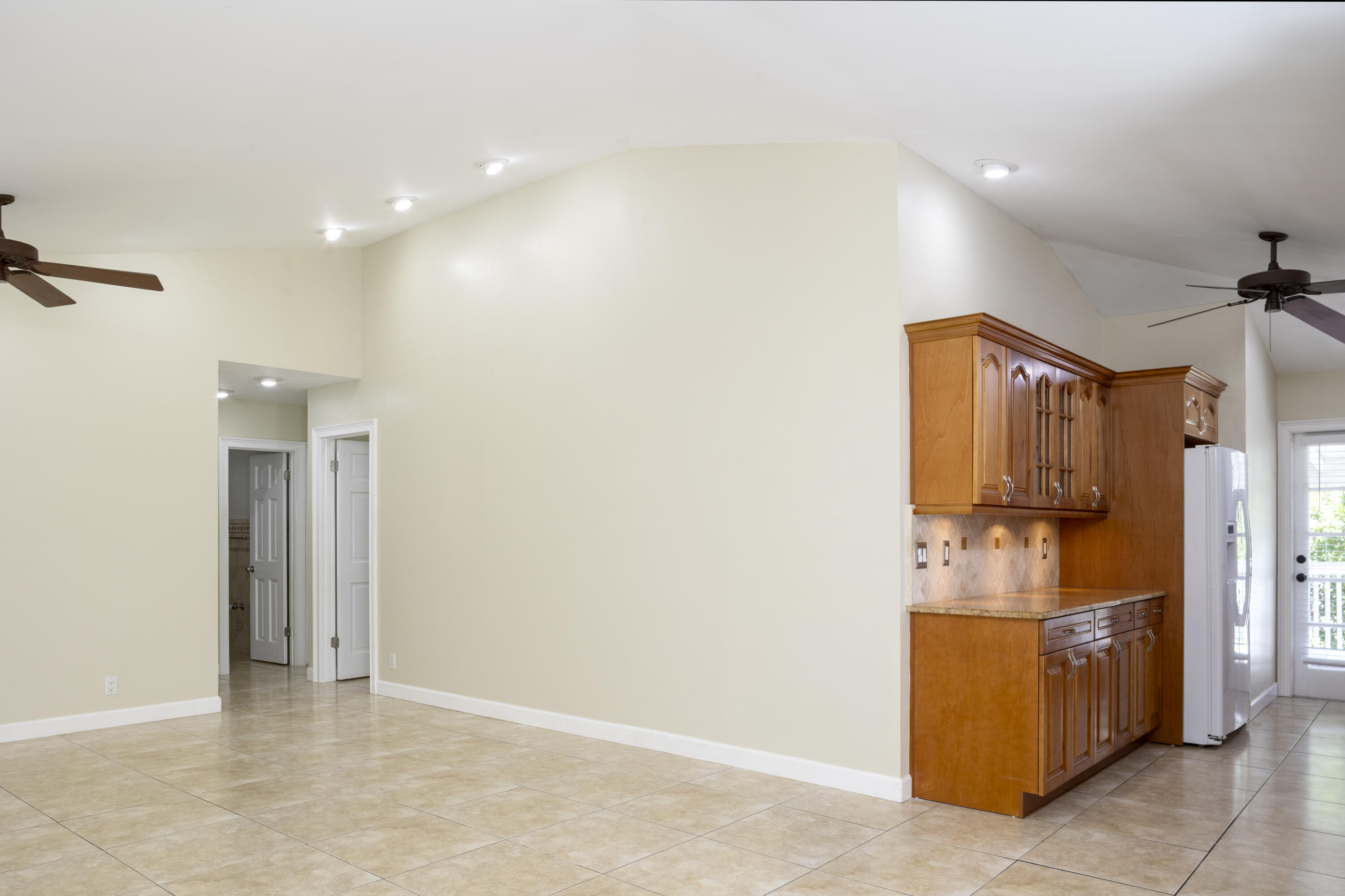 750 Prado Circle Property Photo 3