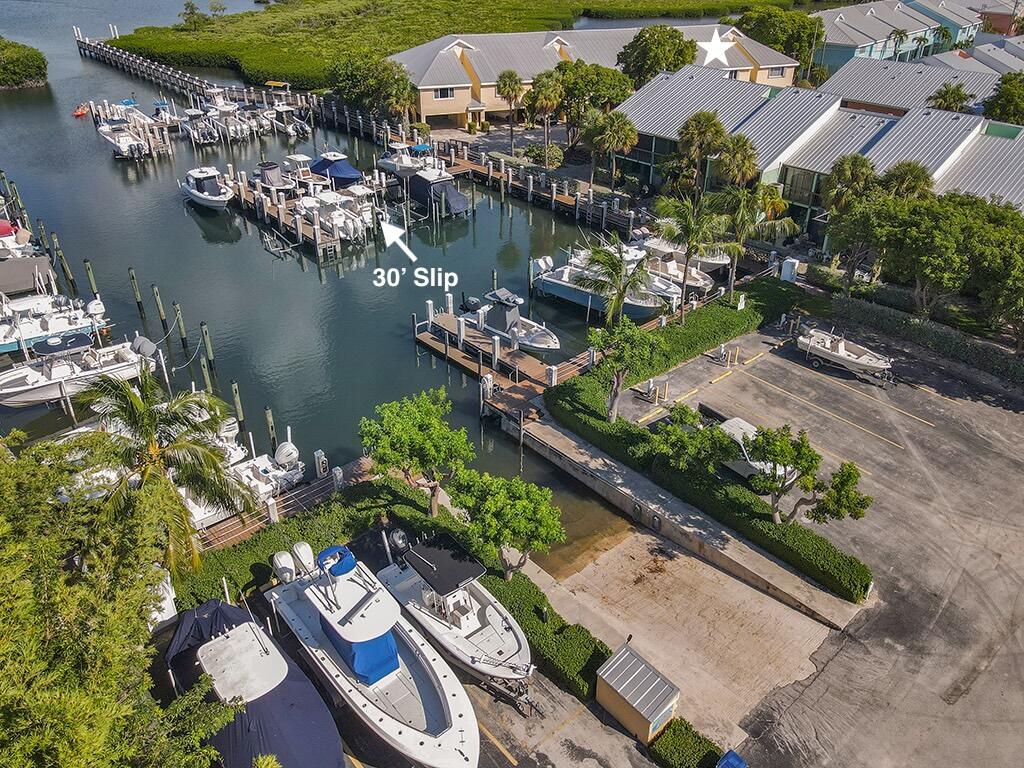 9812 Leeward Avenue 30' Boat Slip Property Photo 29