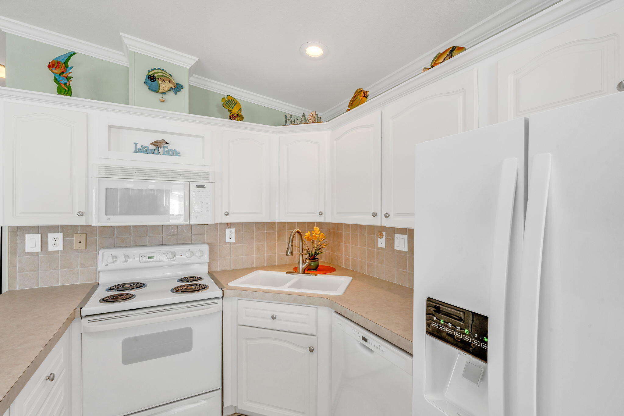 55 Boca Chica Road 447 Property Photo 13