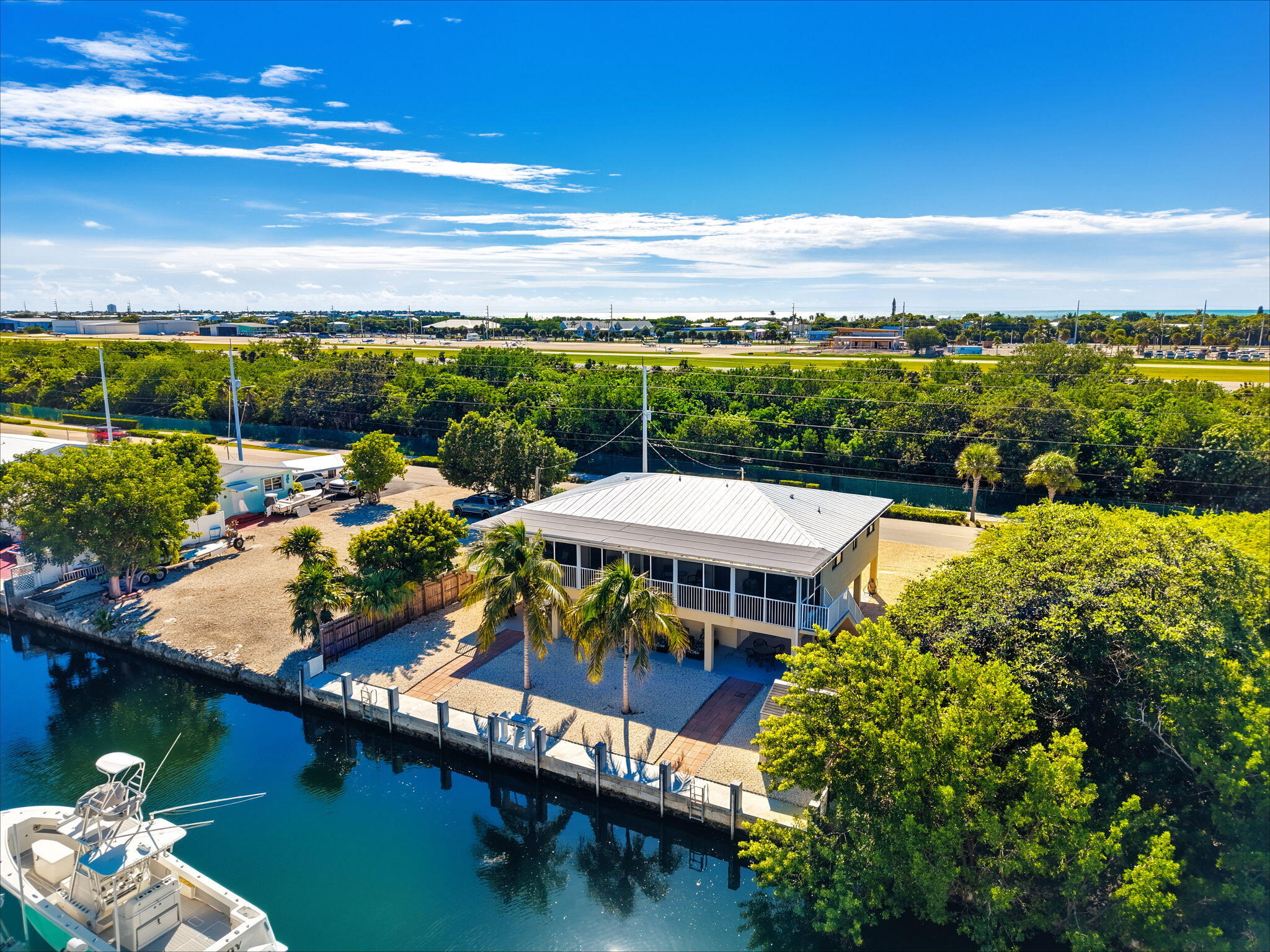 9104 Aviation Boulevard Property Photo 1