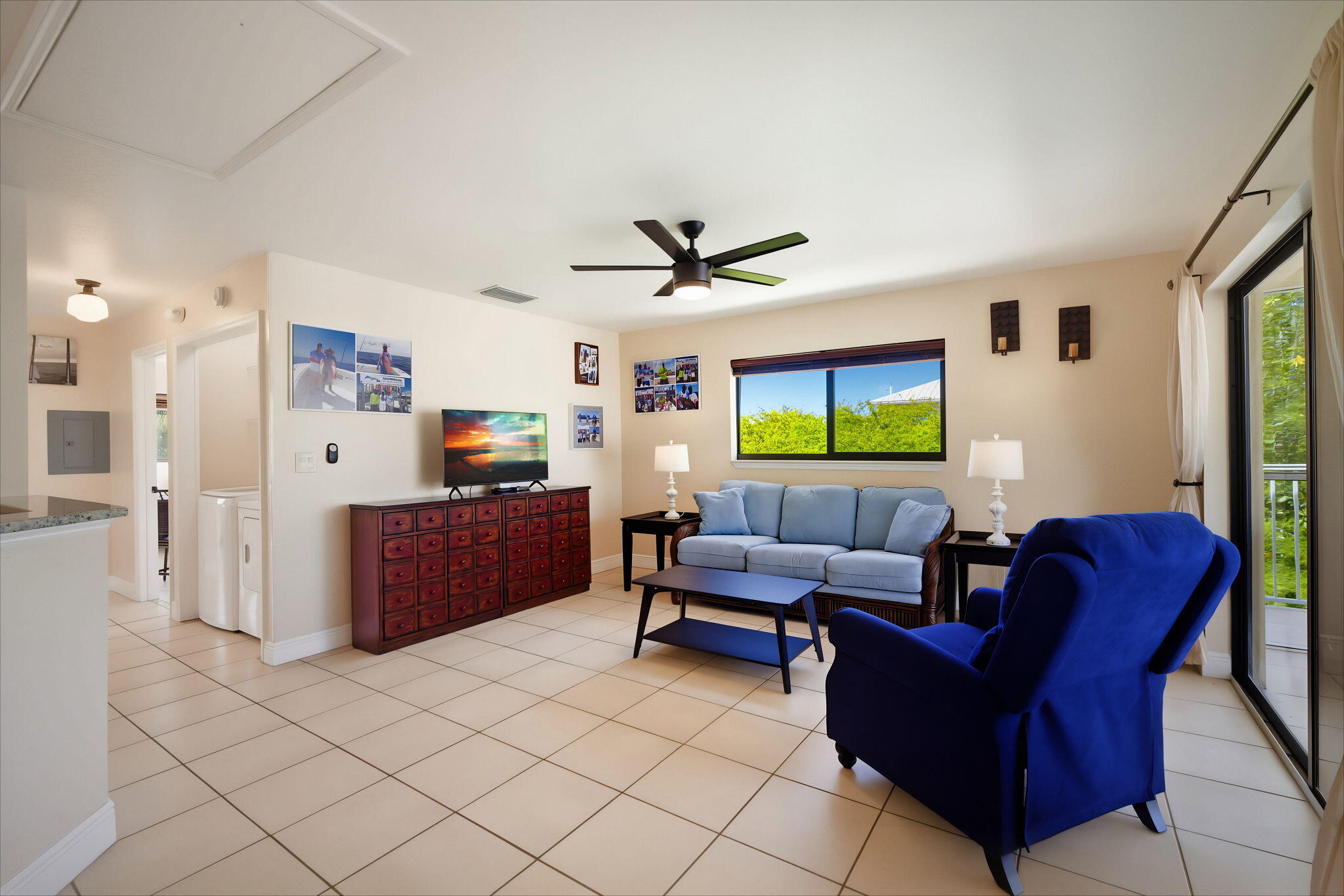 9104 Aviation Boulevard Property Photo 7