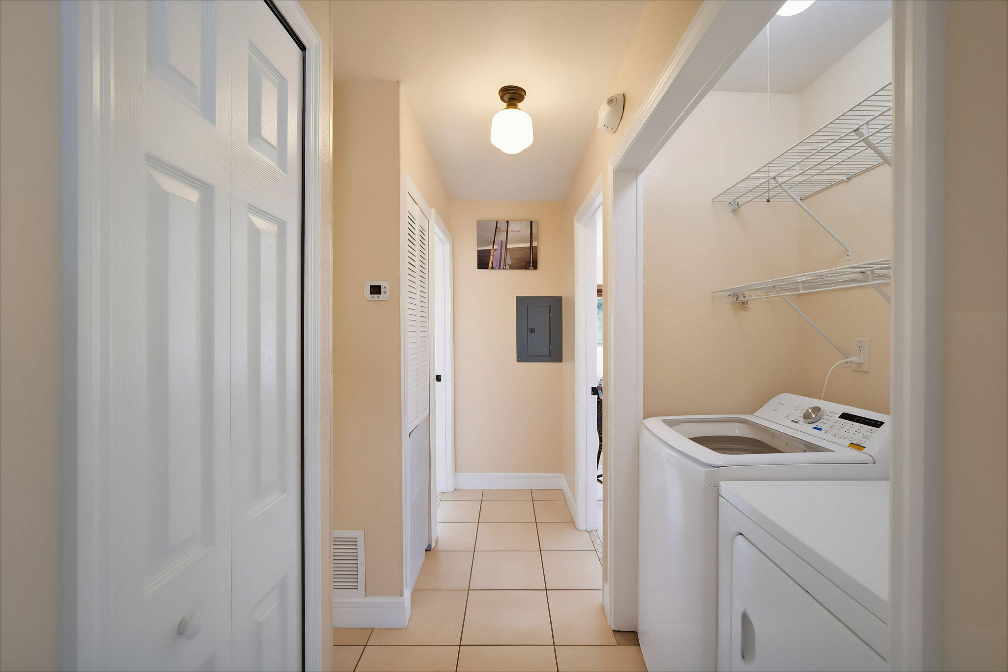9104 Aviation Boulevard Property Photo 14