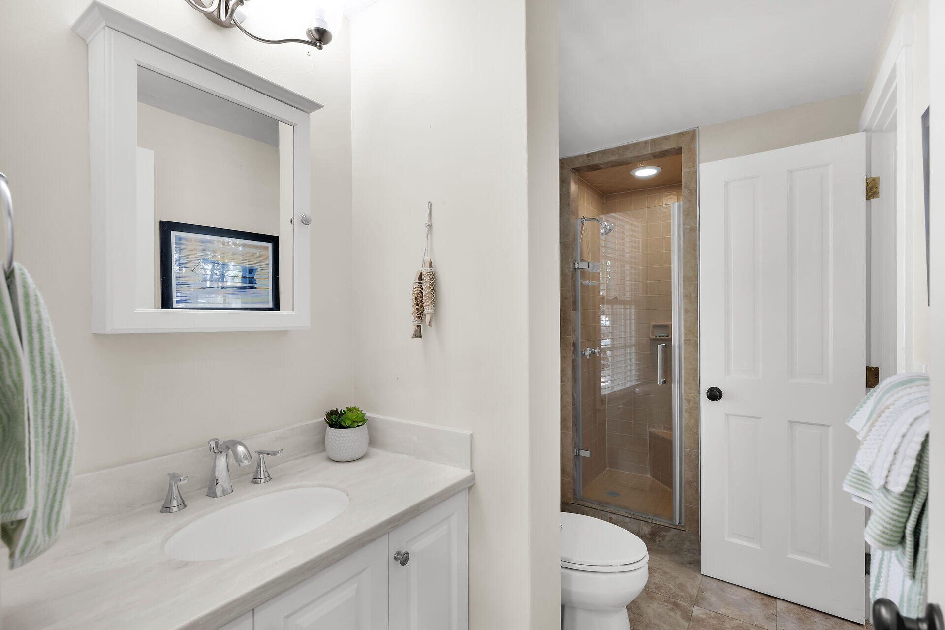 606 Truman Avenue Apt 1 Property Photo 24