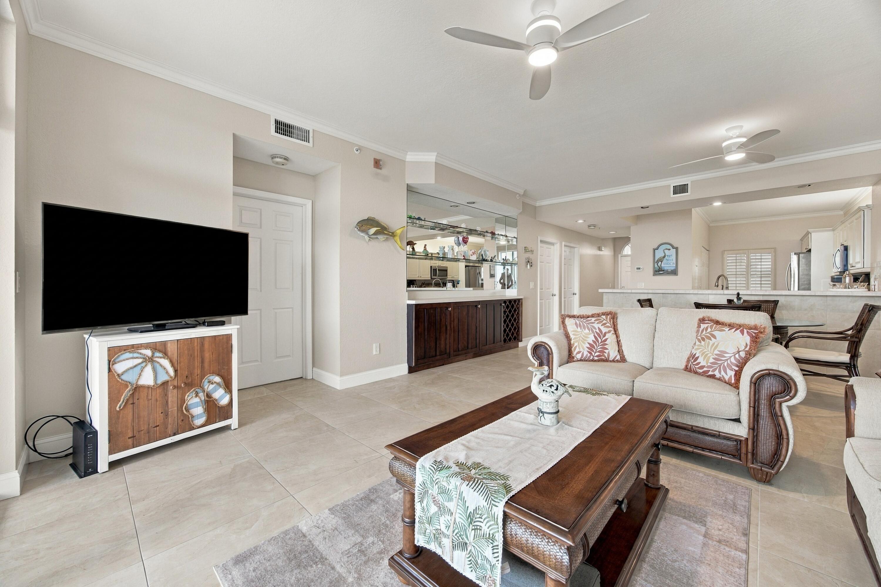 5607 College Road # B302 Property Photo 9