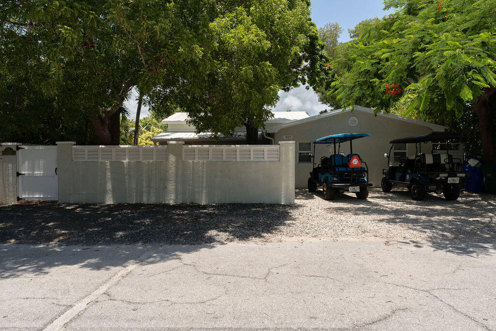 1809 Seidenberg Avenue Property Photo 30