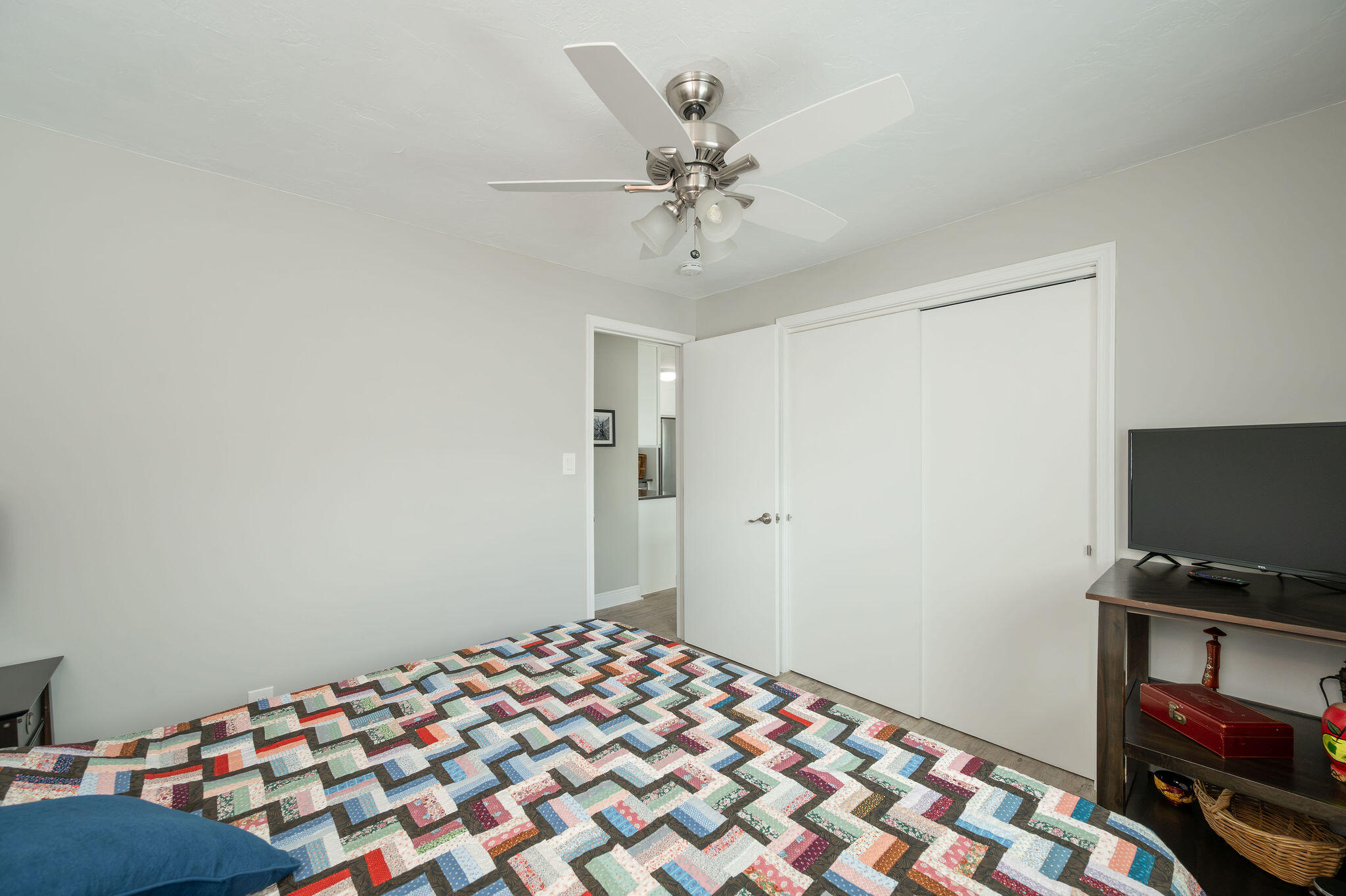 25a 12th Avenue Property Photo 17