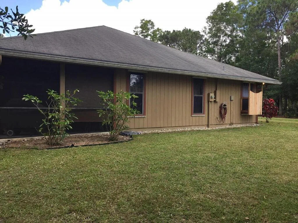 12921 N 164th Court Property Photo 3