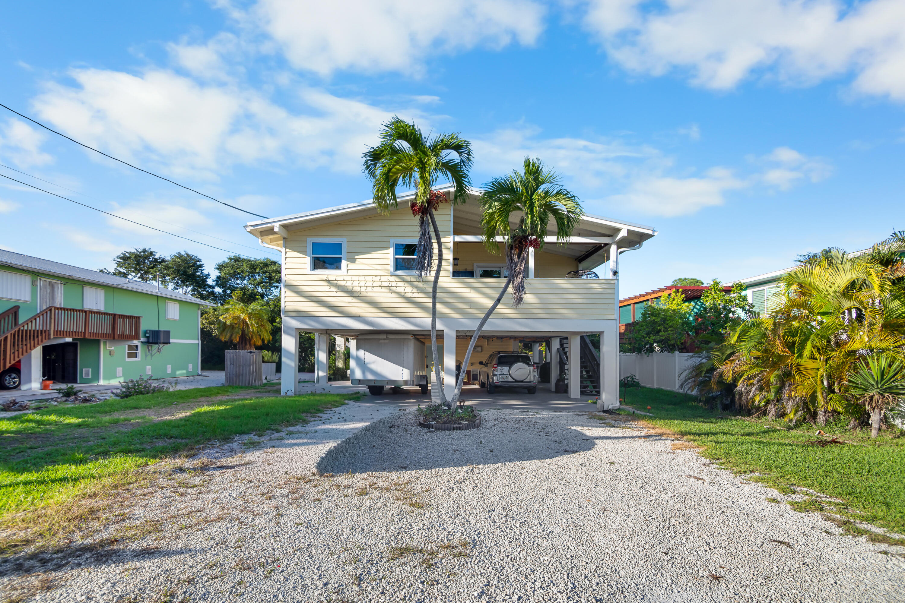 29283 Coconut Palm Drive Property Photo 3