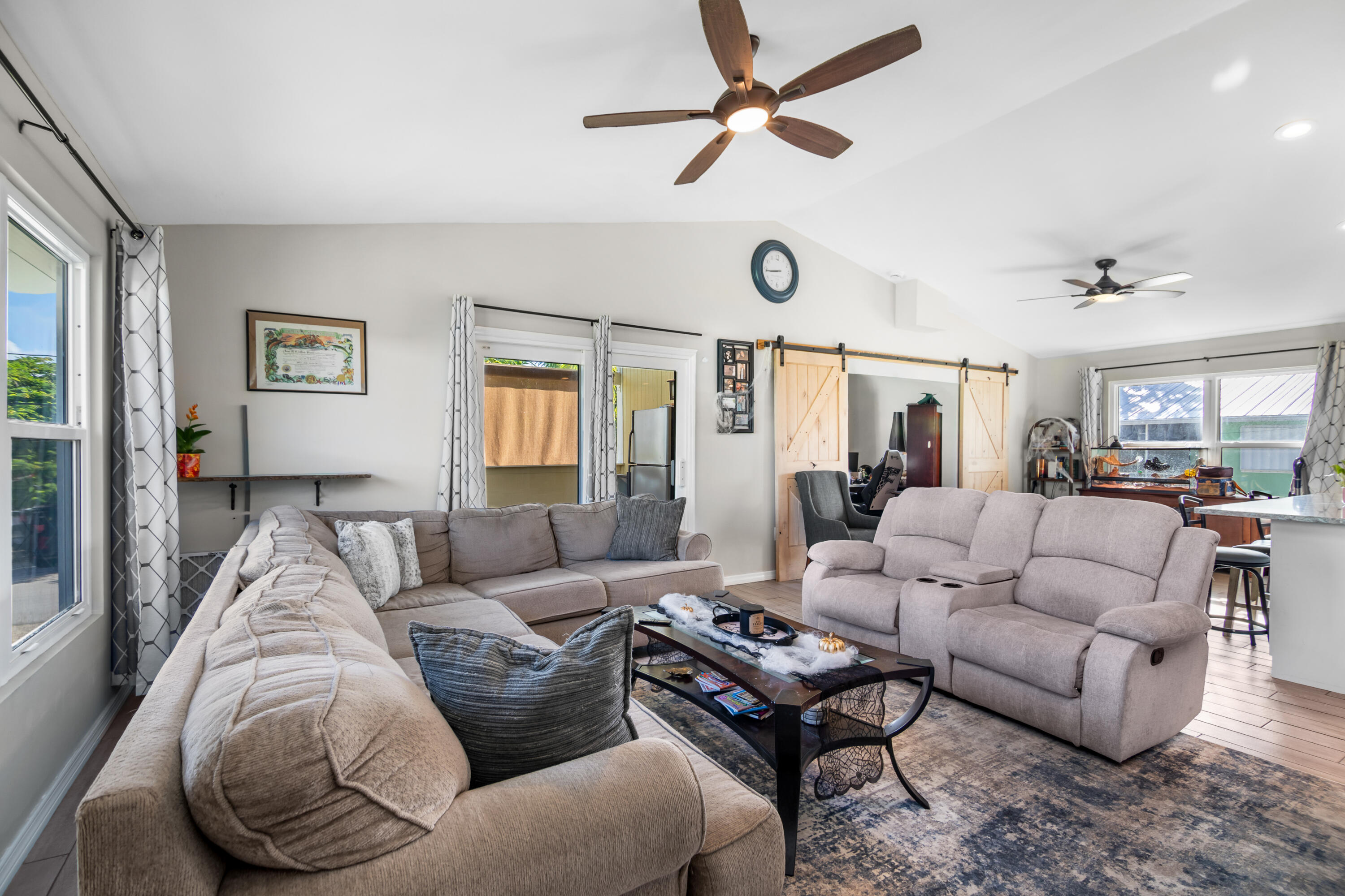 29283 Coconut Palm Drive Property Photo 8