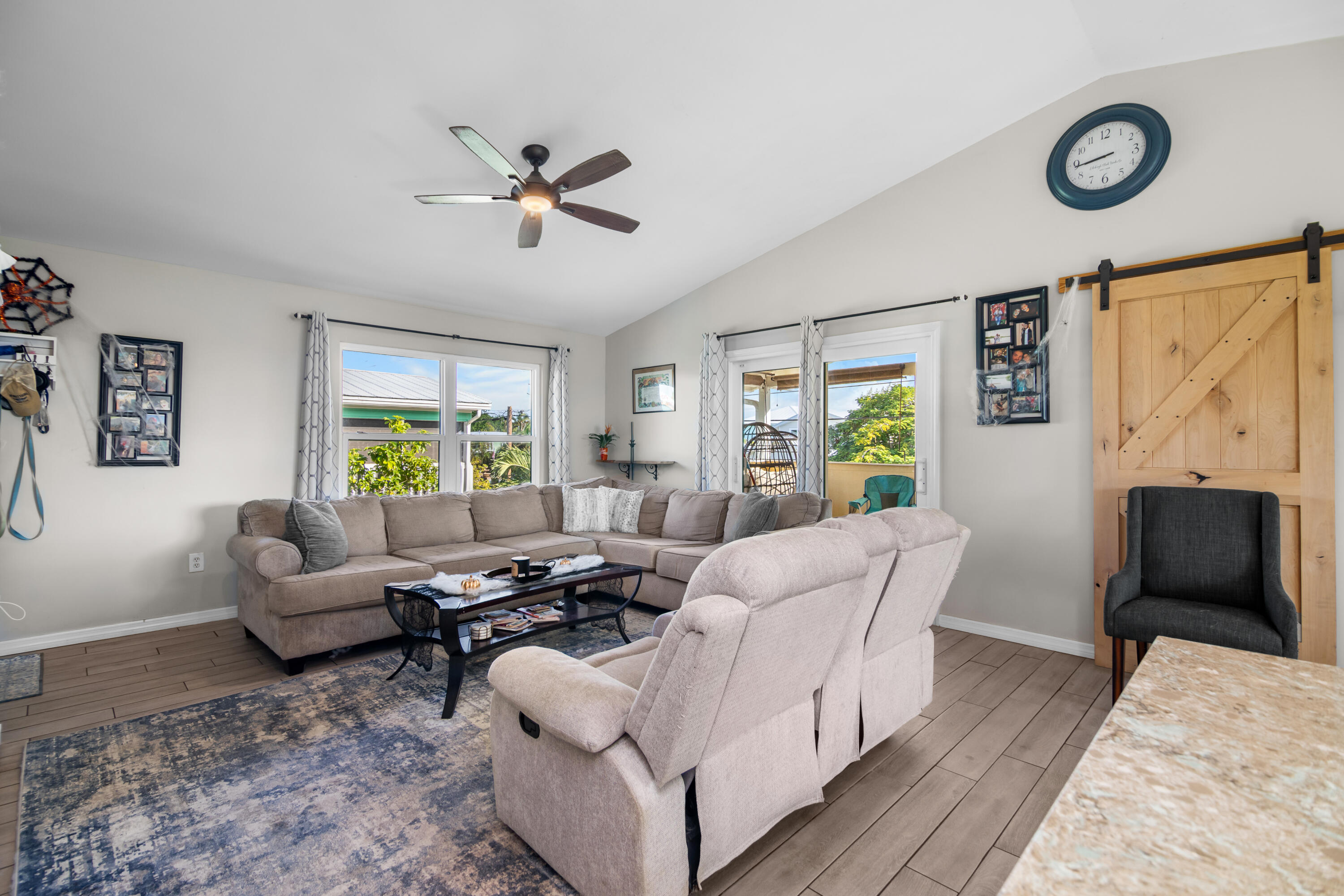 29283 Coconut Palm Drive Property Photo 10
