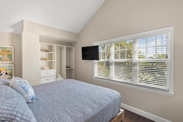 8 Golf Club Drive Property Photo 6