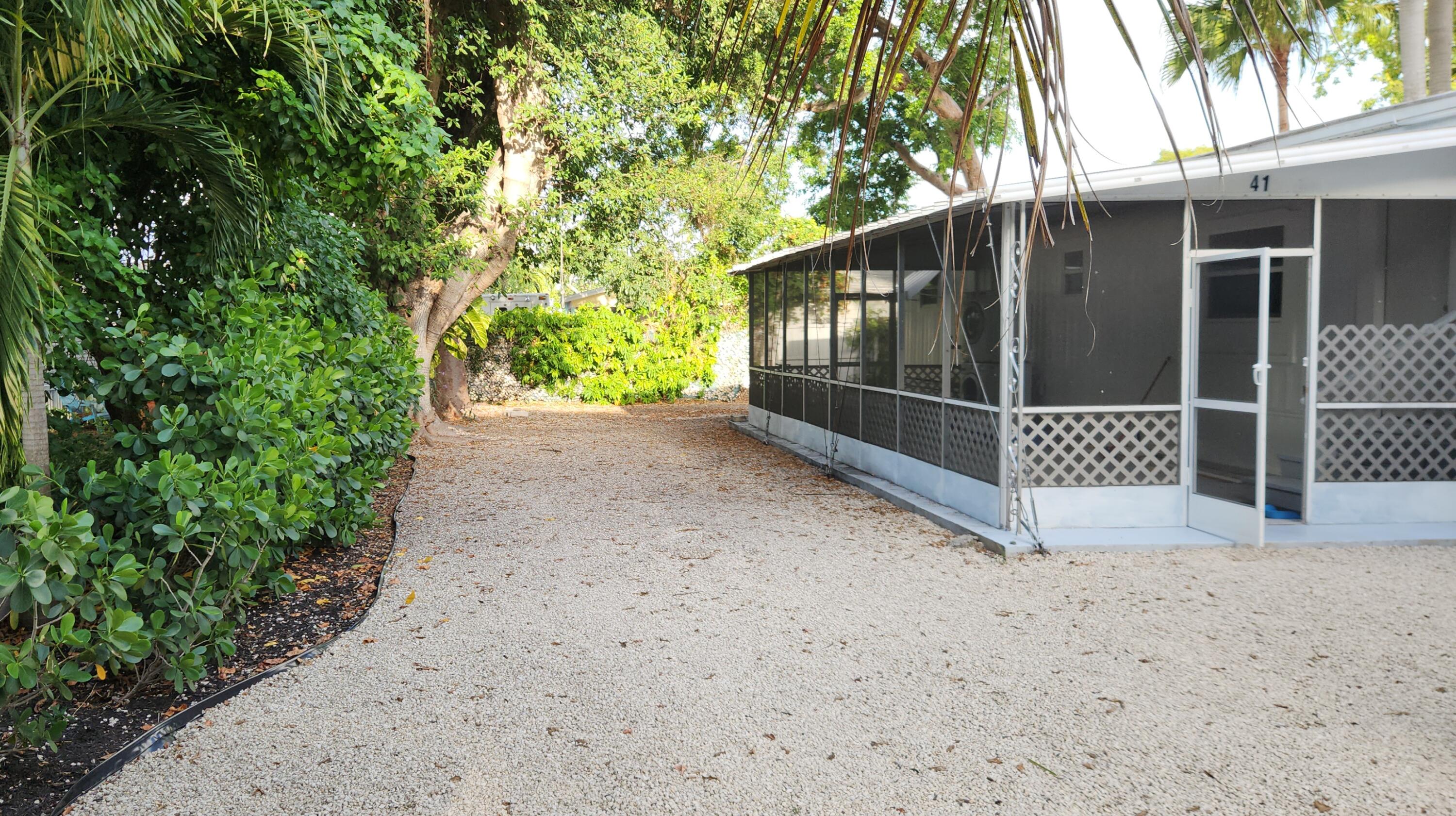 41 Tina Place Property Photo 2