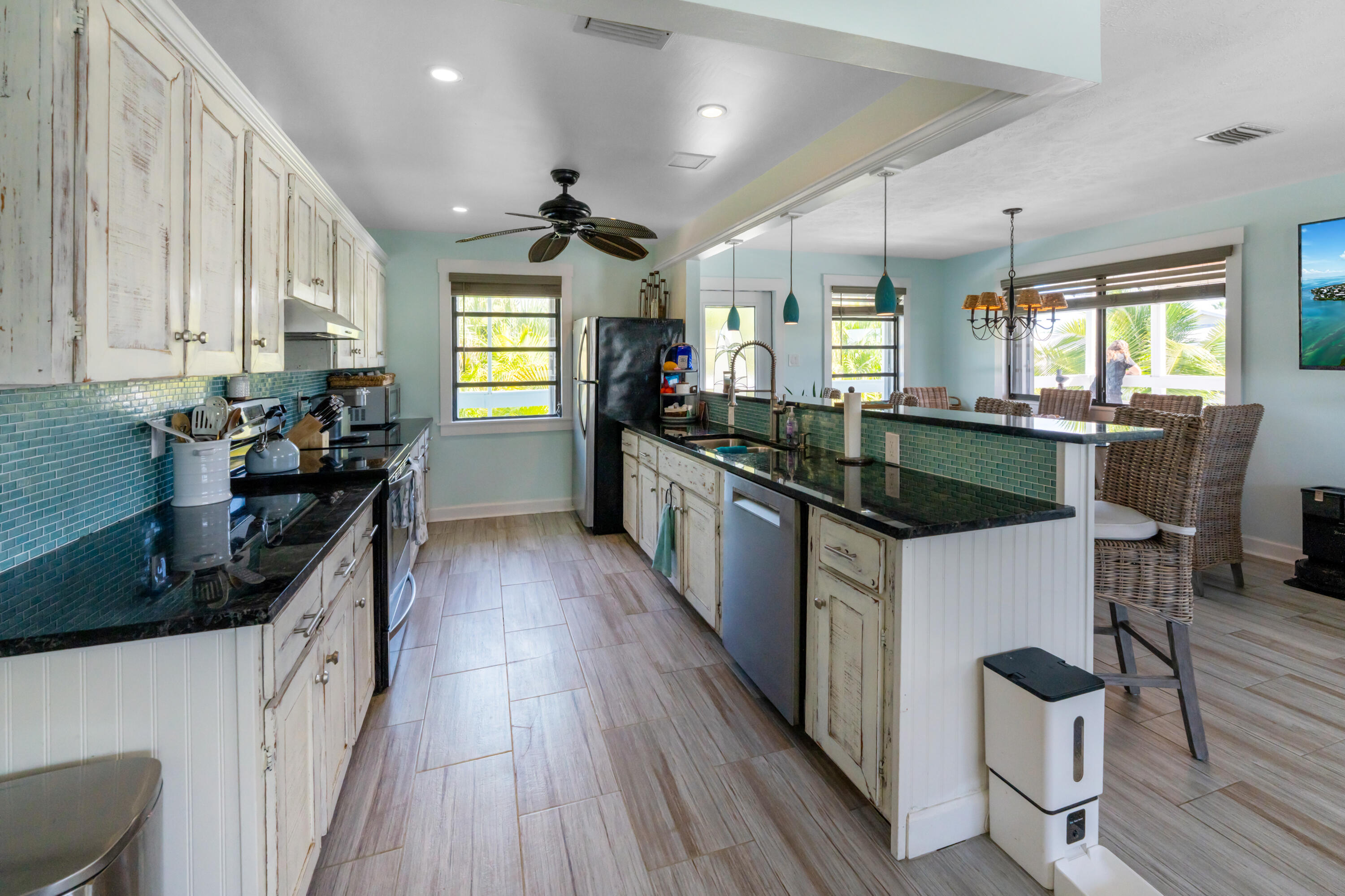 27416 Cayman Lane Property Photo 18