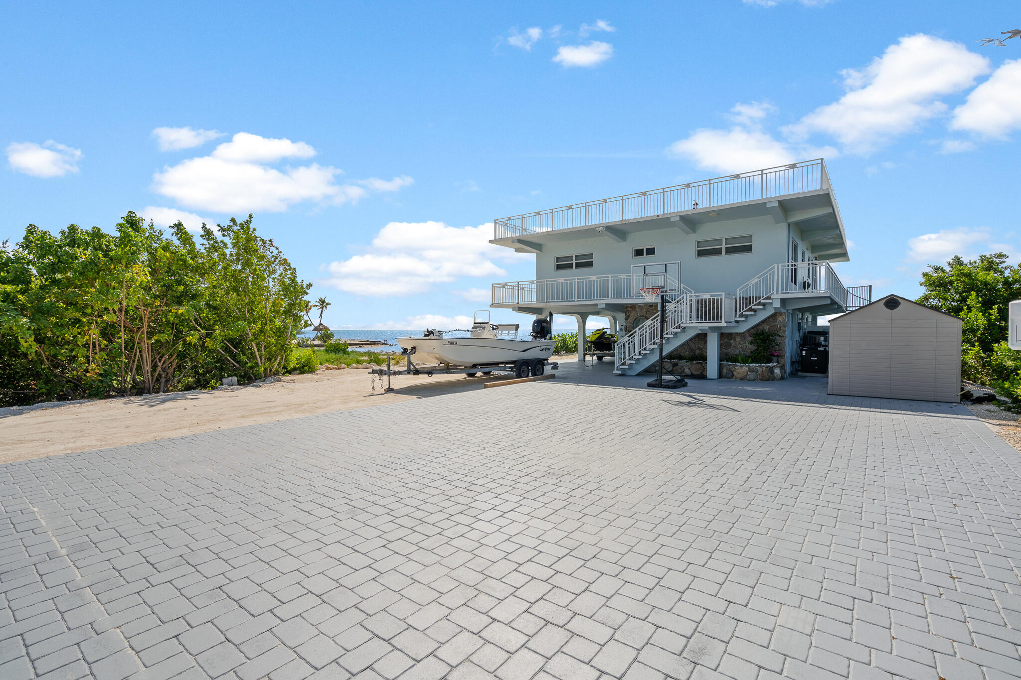 57652 Overseas Highway Property Photo 4