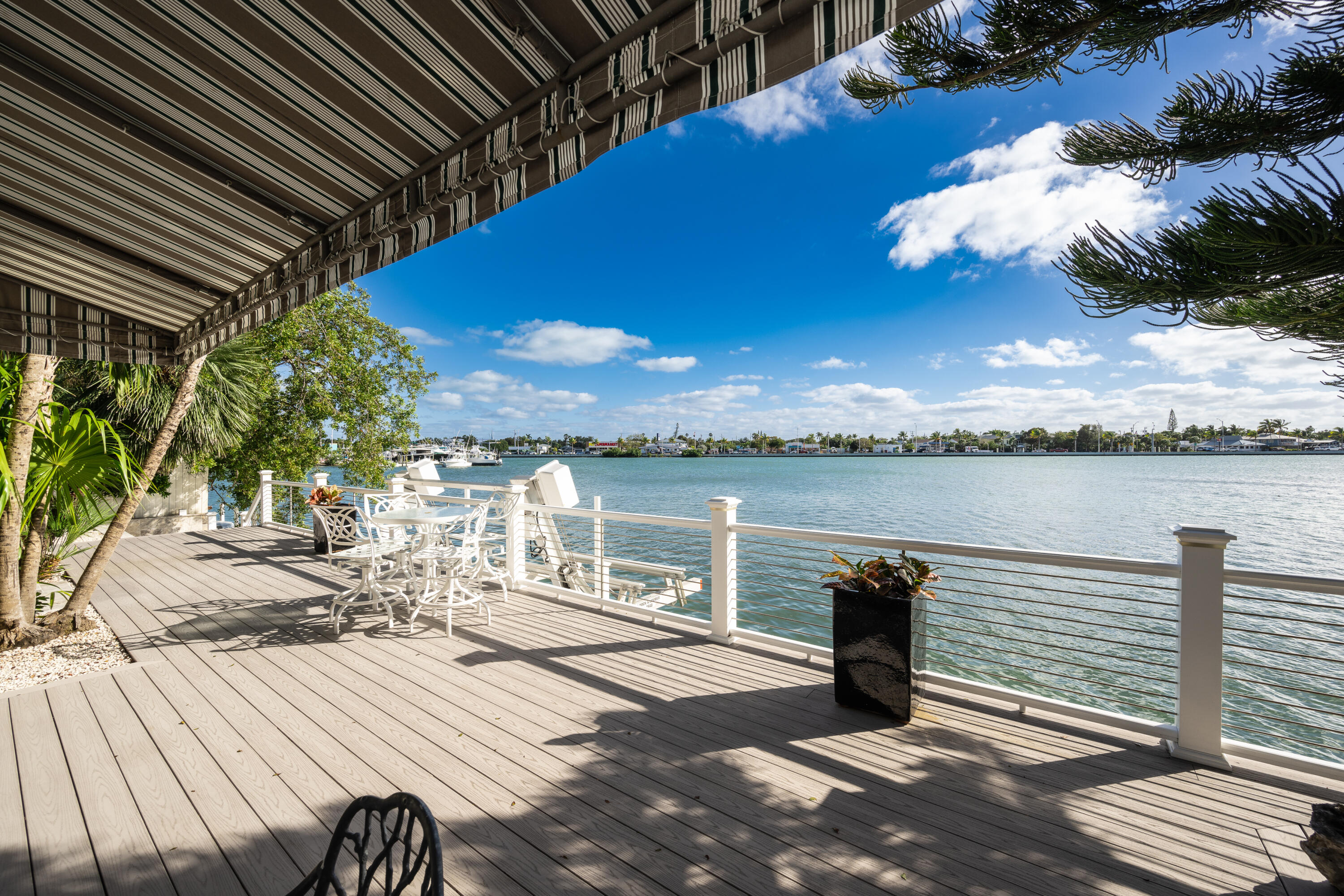 18 Hilton Haven Road Property Photo 3