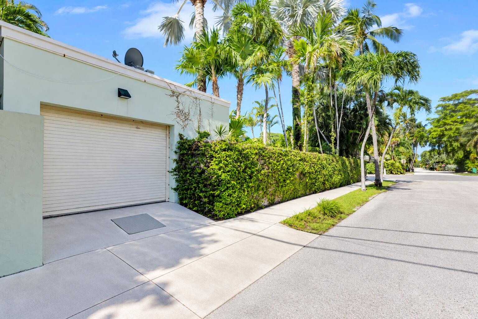 1028 Flagler Avenue Property Photo 8